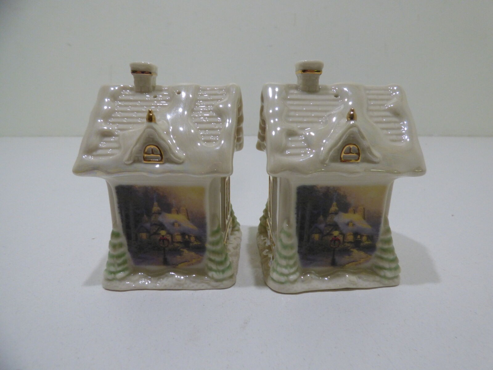 Lenox Thomas Kinkade Stonehearth Hutch Salt and Pepper Shaker Set