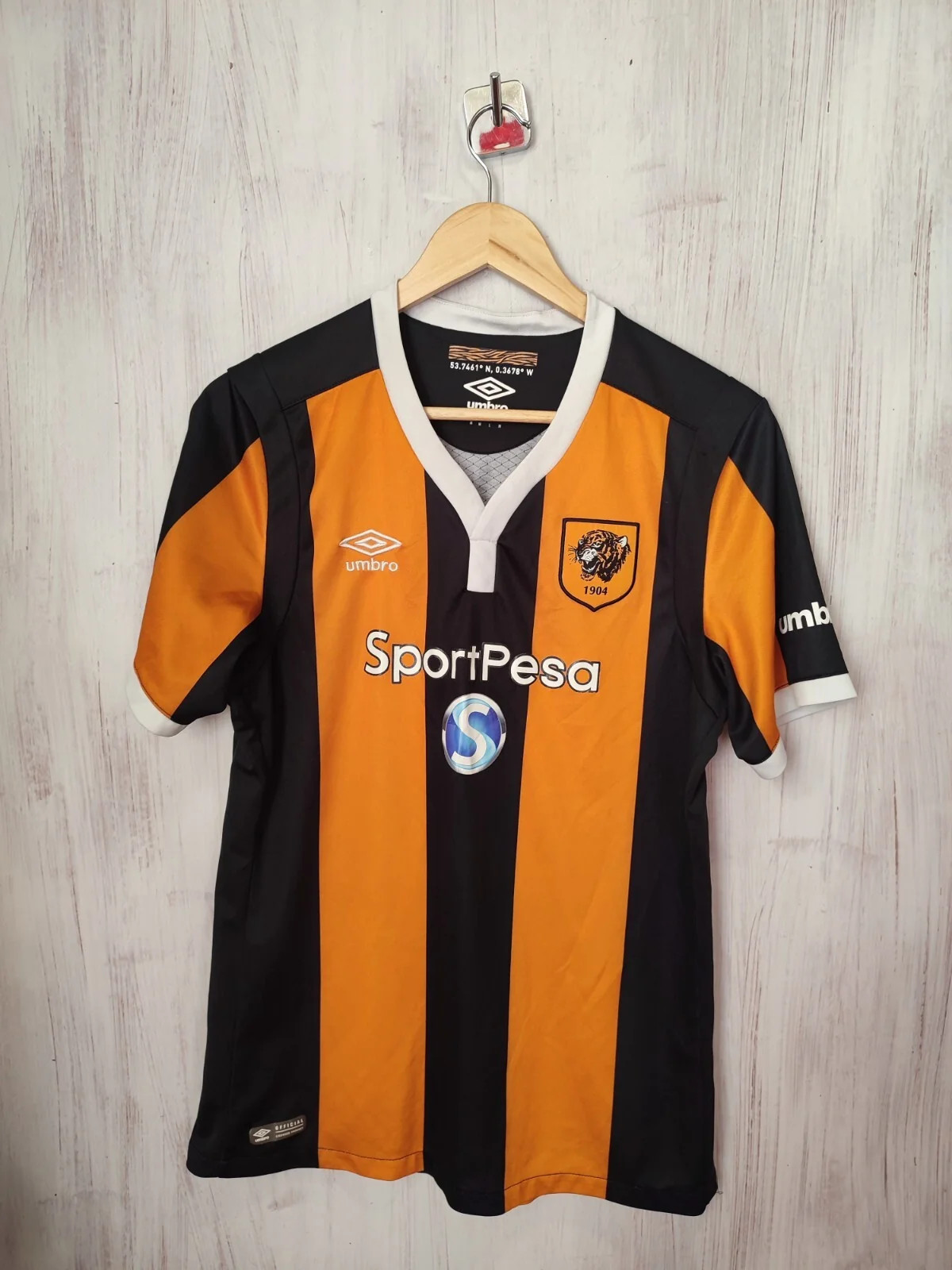 Hull City 2016 2017 home Sz M Umbro football shirt soccer jersey maillot kit tee