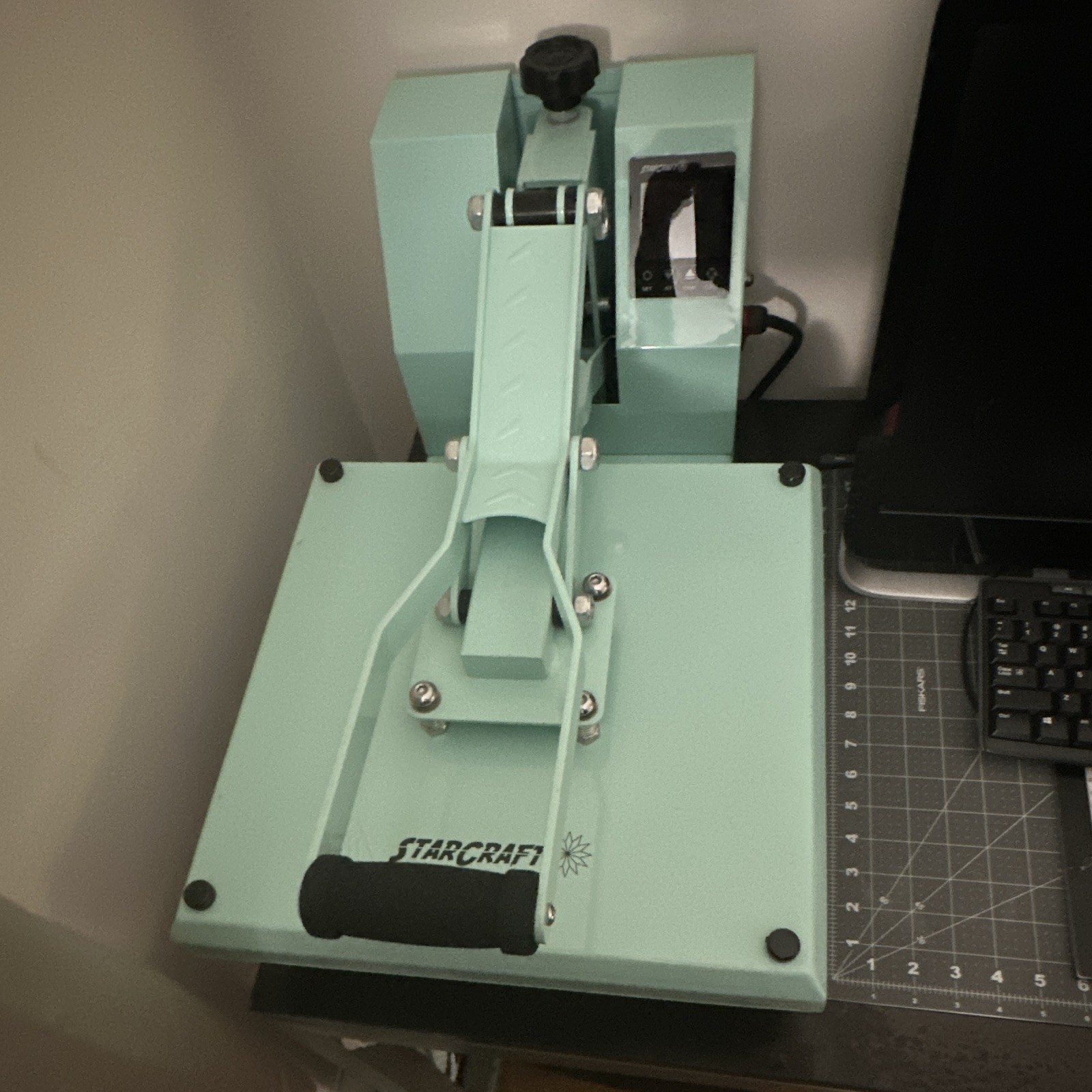 StarCraft Auto Press 15x15 Clamshell Heat Press Auto-Open Digital Display StarCraft Auto Press 15x15 Clamshell Heat Press Auto-Open Digital Display