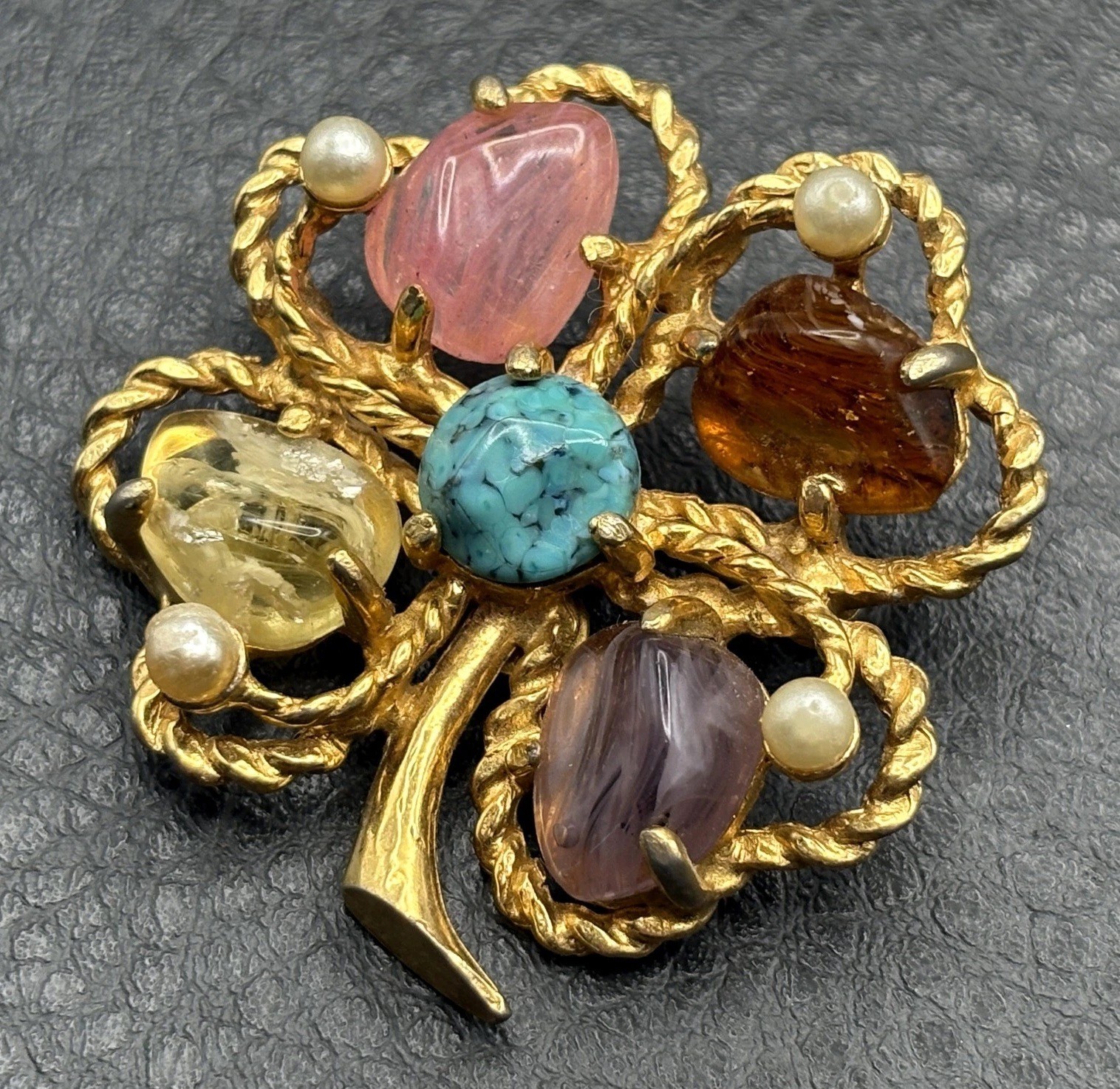 RARE De Nicola Gold Tone Faux Gemstone Faux Pearl Four Leaf Clover  Brooch Pin