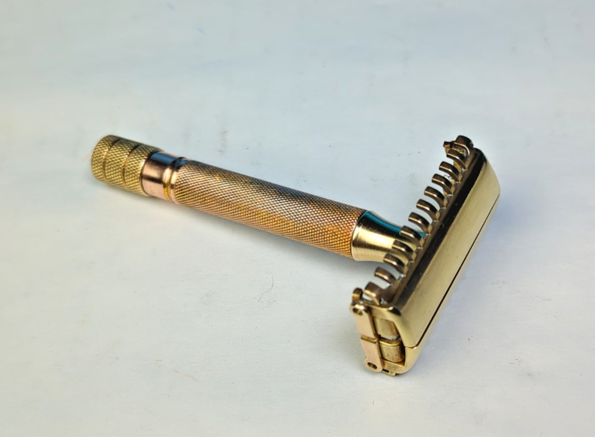 Vintage 1930s Gillette Sheraton Open Comb Double-Edge Safety Razor Vintage 1930s Gillette Sheraton Open Comb Double-Edge Safety Razor
