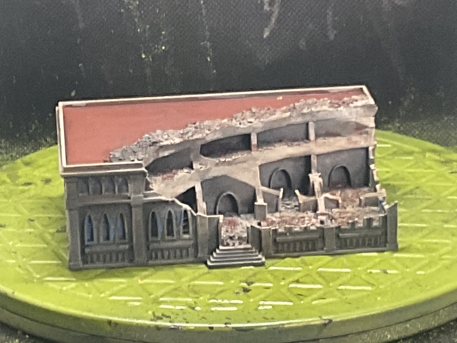 1/285 or 6mm Painted Partially Destroyed Administrative Building 1/285 or 6mm Painted Partially Destroyed Administrative Building