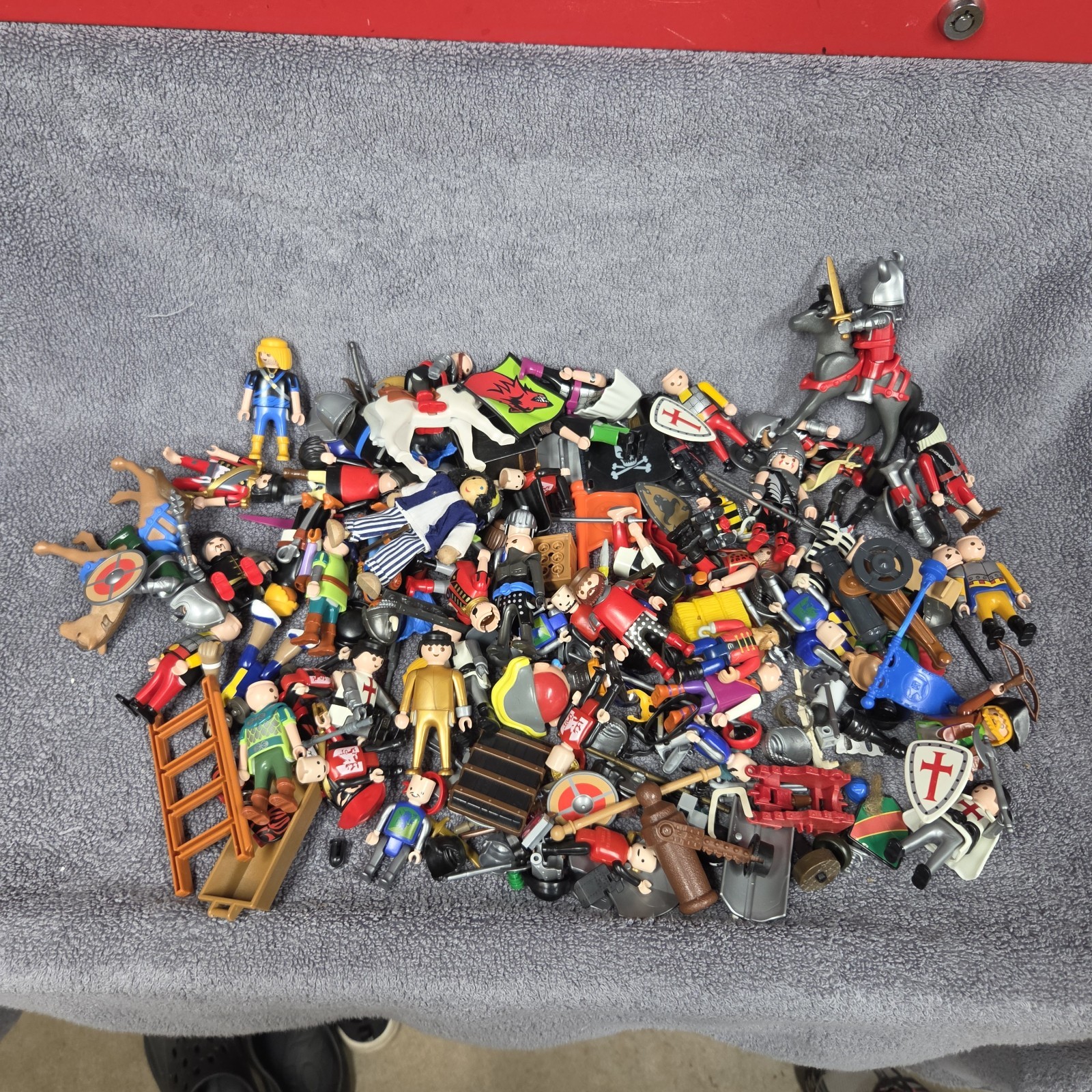 Massive Playmobil Figure Lot Pirates Vikings Knights Massive Playmobil Figure Lot Pirates Vikings Knights