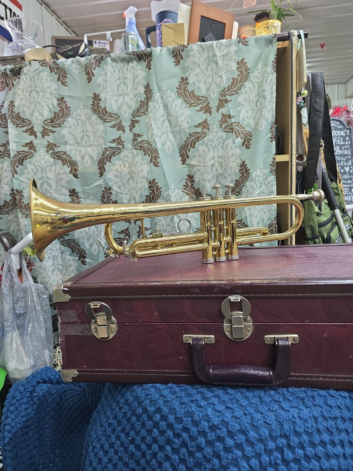 Vintage Holton Collegiate Trumpet with Case Vintage Holton Collegiate Trumpet with Case