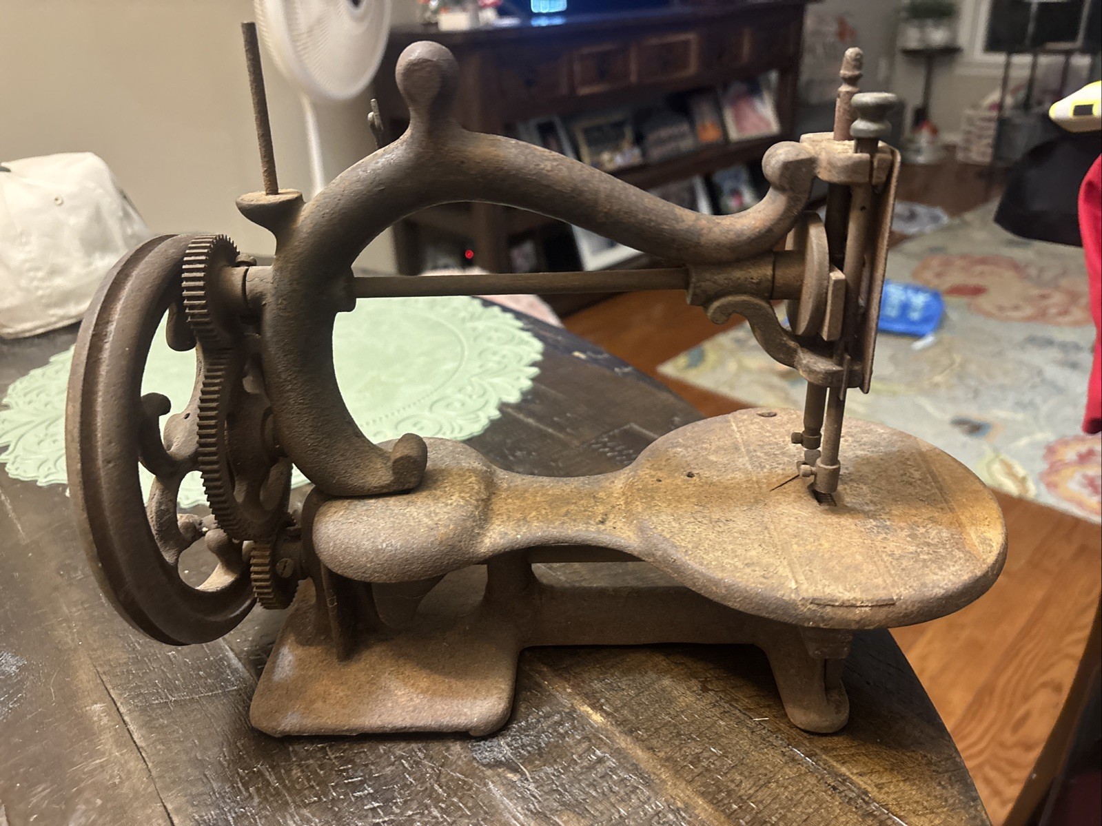 Antique Rare Johnson & Clarke Hand Crank Sewing Machine Made By Gold Medal Read Antique Rare Johnson & Clarke Hand Crank Sewing Machine Made By Gold Medal Read