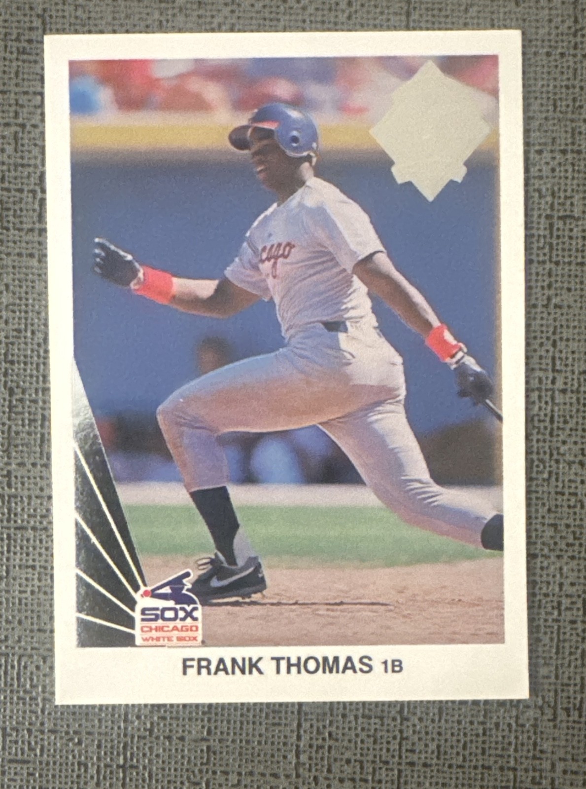 1990 Leaf - Frank Thomas #300 (RC) 1990 Leaf - Frank Thomas #300 (RC)