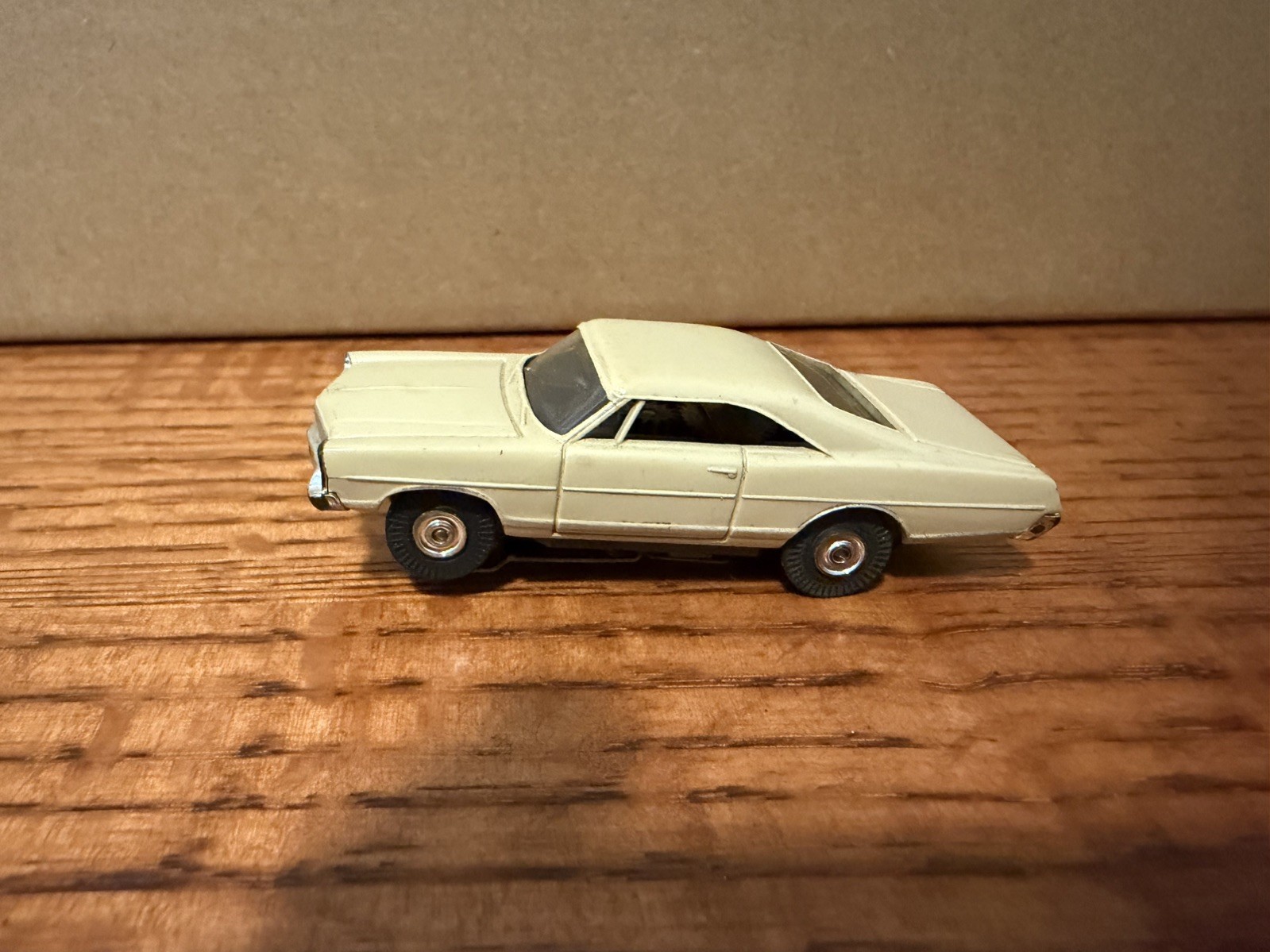 Aurora T-Jet Thunderjet Tan ‘67 Galaxie XL 500 HO Slot Car Aurora T-Jet Thunderjet Tan ‘67 Galaxie XL 500 HO Slot Car