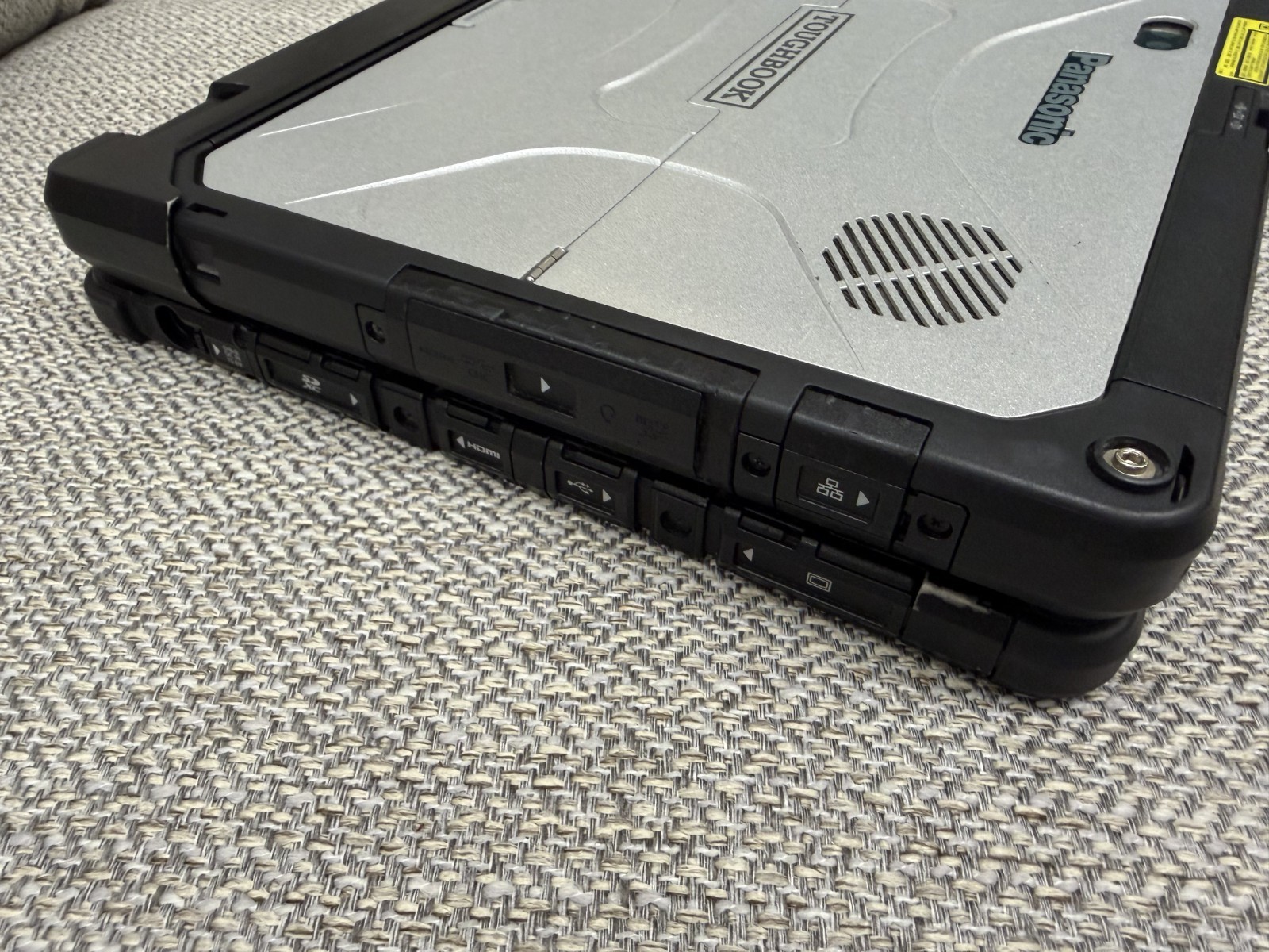 Panasonic ToughBook CF-33 12 Panasonic ToughBook CF-33 12