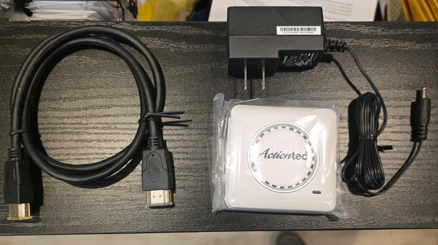 Actiontec ScreenBeam New In Box Wireless Display Receiver Actiontec ScreenBeam New In Box Wireless Display Receiver