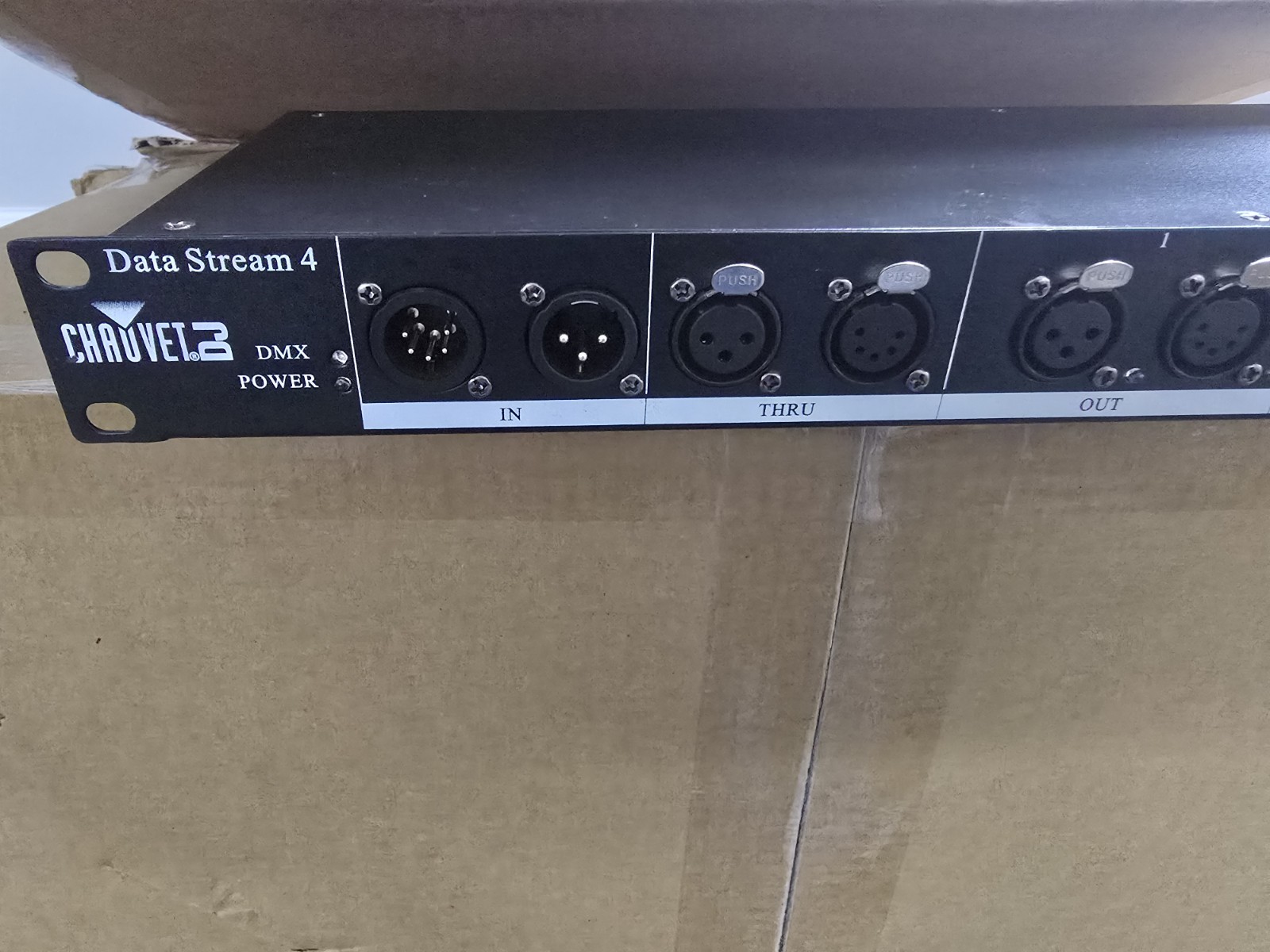 Chauvet Data Stream 4 DMX splitter Chauvet Data Stream 4 DMX splitter
