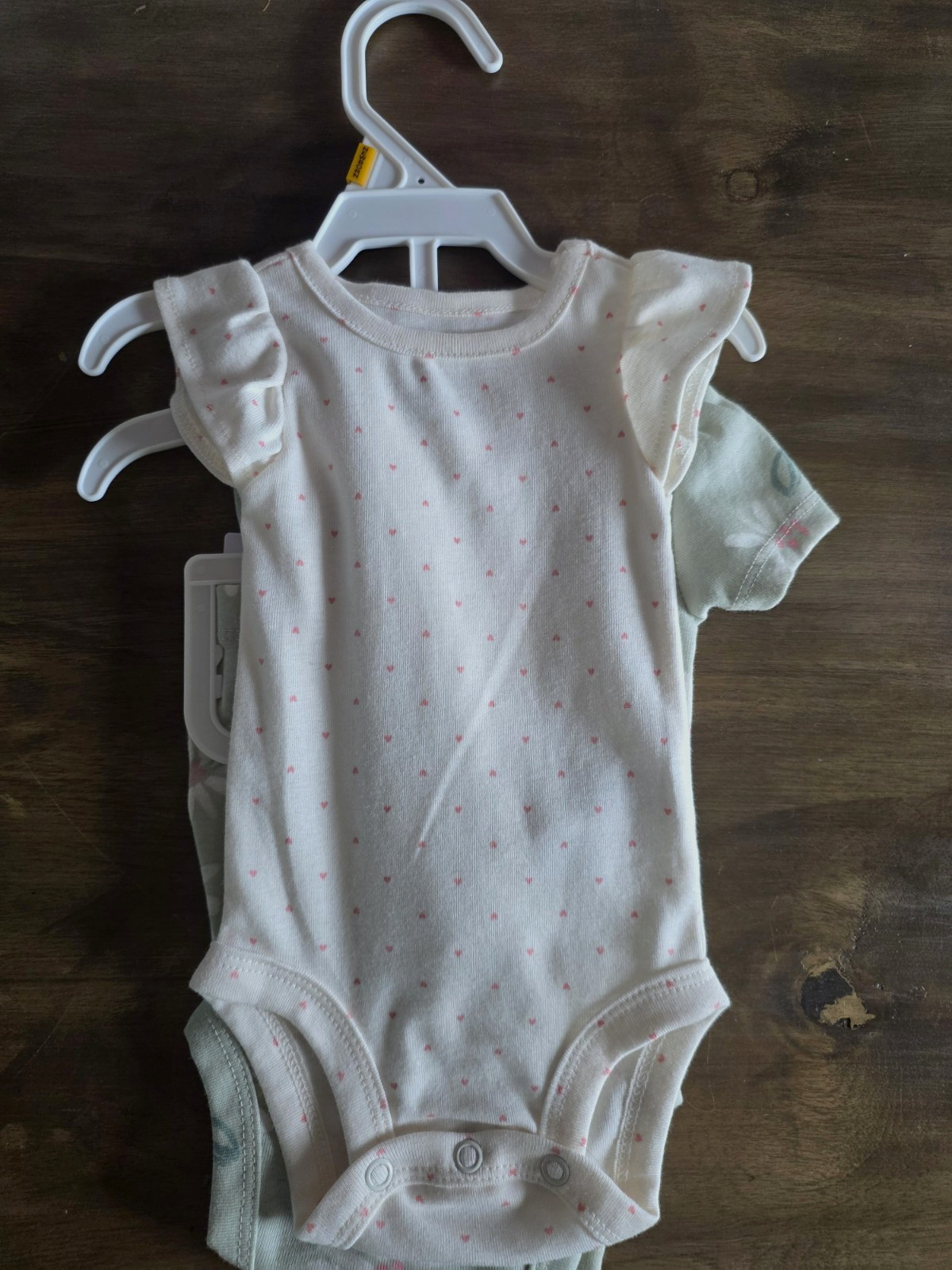 Carter\'s Newborn Girls 2pc Bodysuit & Pants Set Cotton Floral Heart Ruffle Carter\'s Newborn Girls 2pc Bodysuit & Pants Set Cotton Floral Heart Ruffle