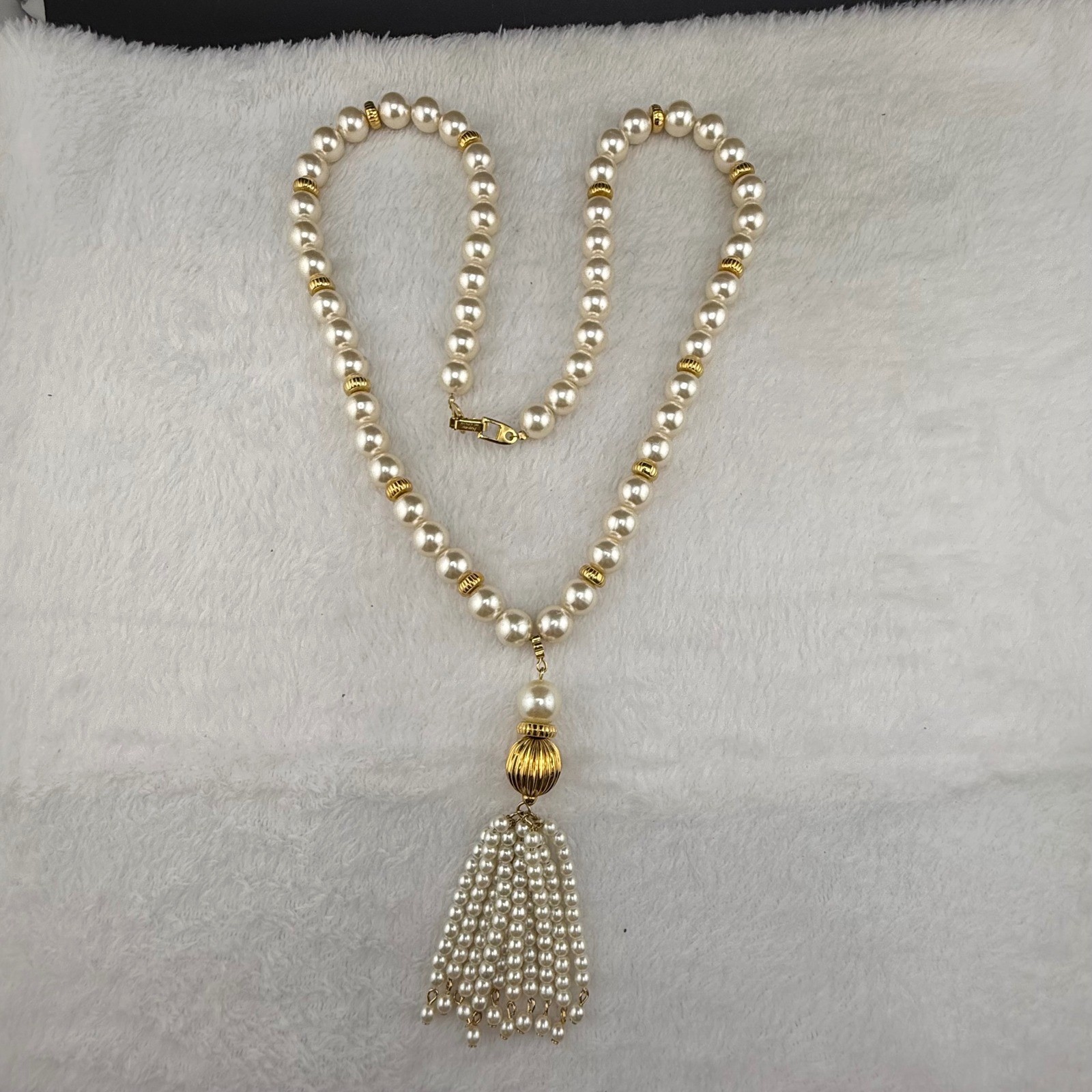 Vintage Napier Tassel Necklace Cream Faux Pearl Gold Tone Bead 25\