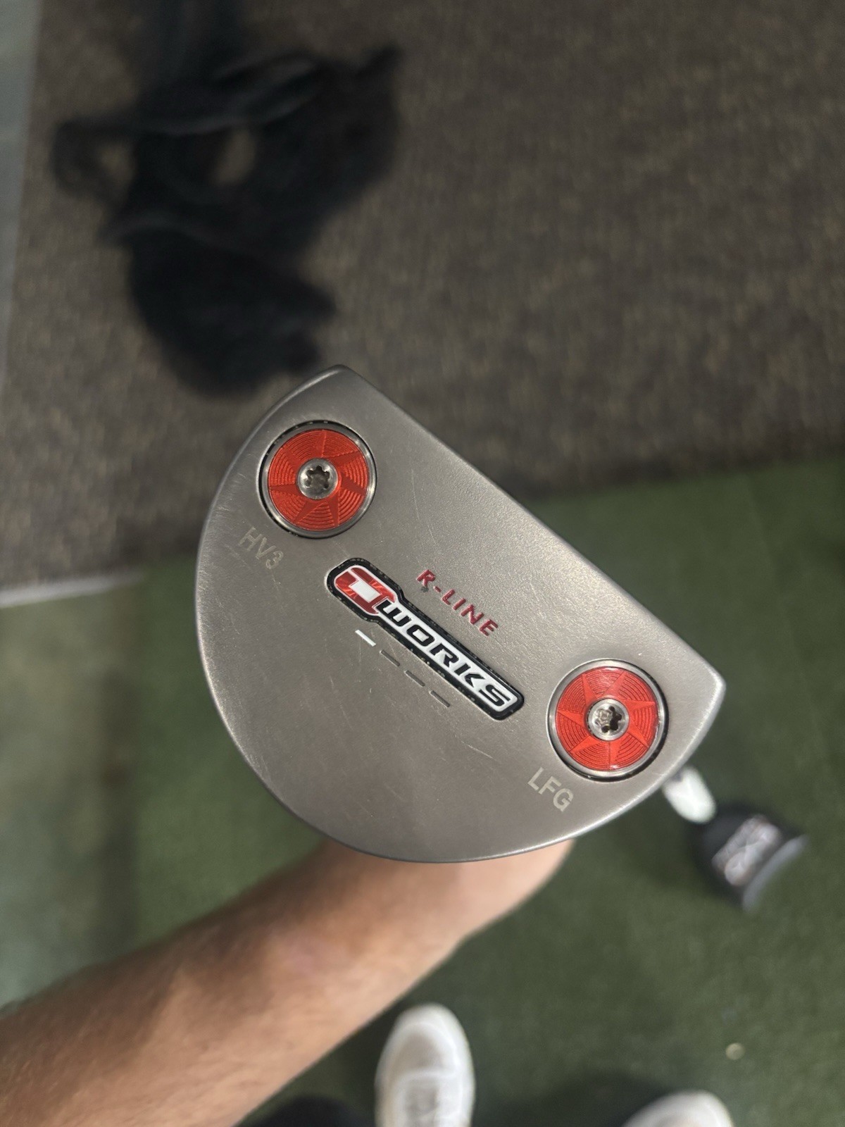 Tour Issue Odyssey R- Line Oworks Putter 35.25 Tour Issue Odyssey R- Line Oworks Putter 35.25