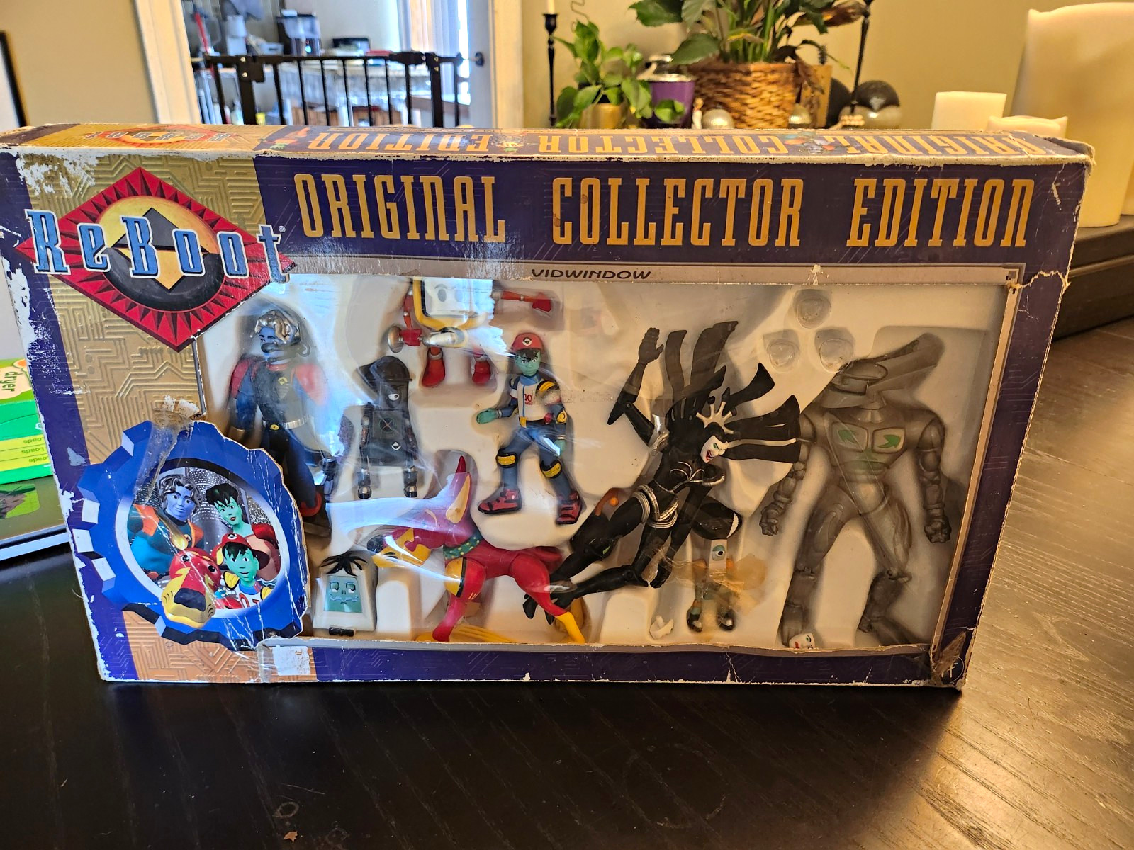 Irwin ReBoot Collector Edition Boxed Figure Set Bob Dot Enzo Frisket Irwin ReBoot Collector Edition Boxed Figure Set Bob Dot Enzo Frisket