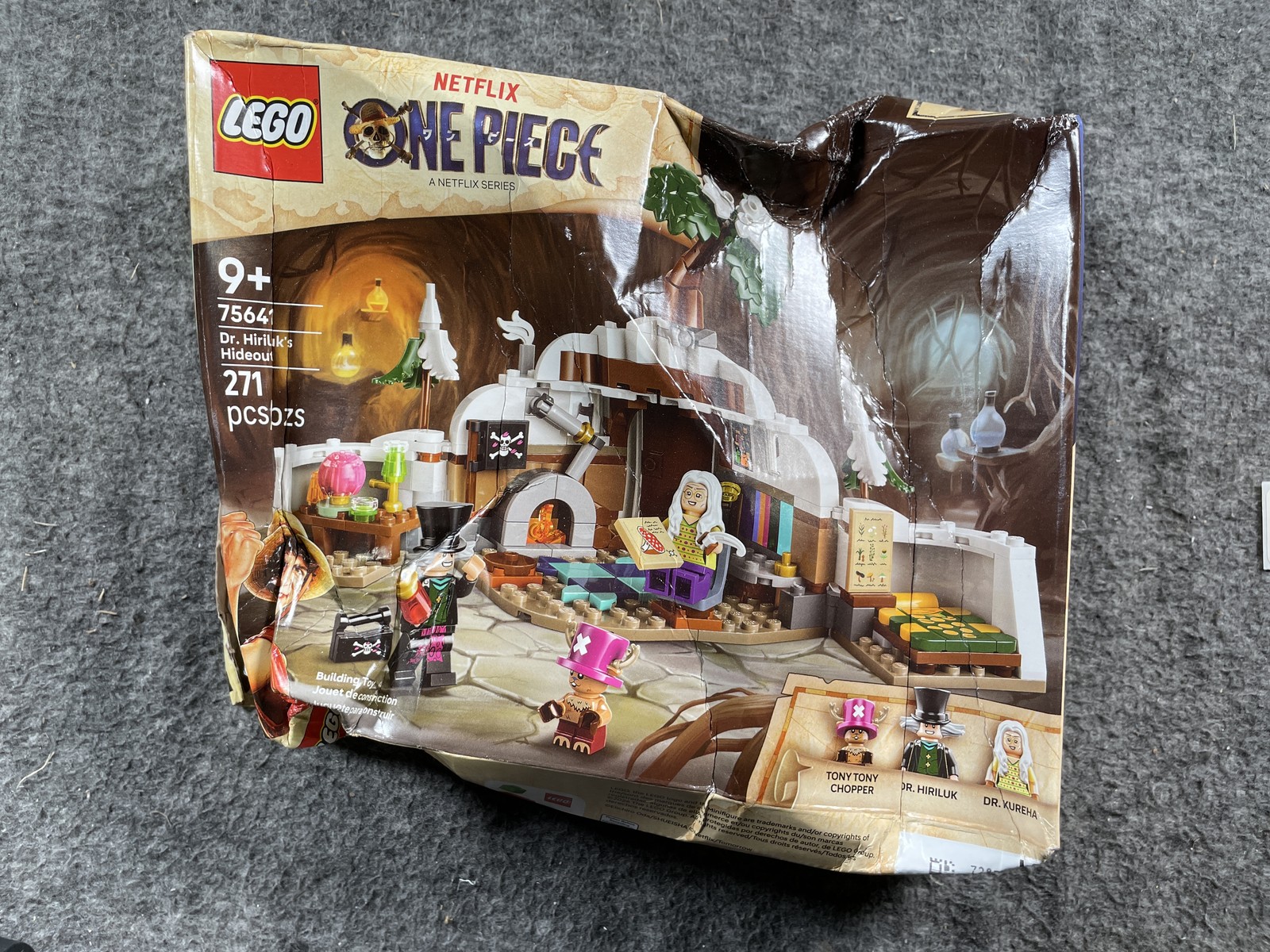 LEGO One Piece Dr. Hiriluk\'s Hideout 75641 271 Pcs 9+ Toy Set New Box Damage