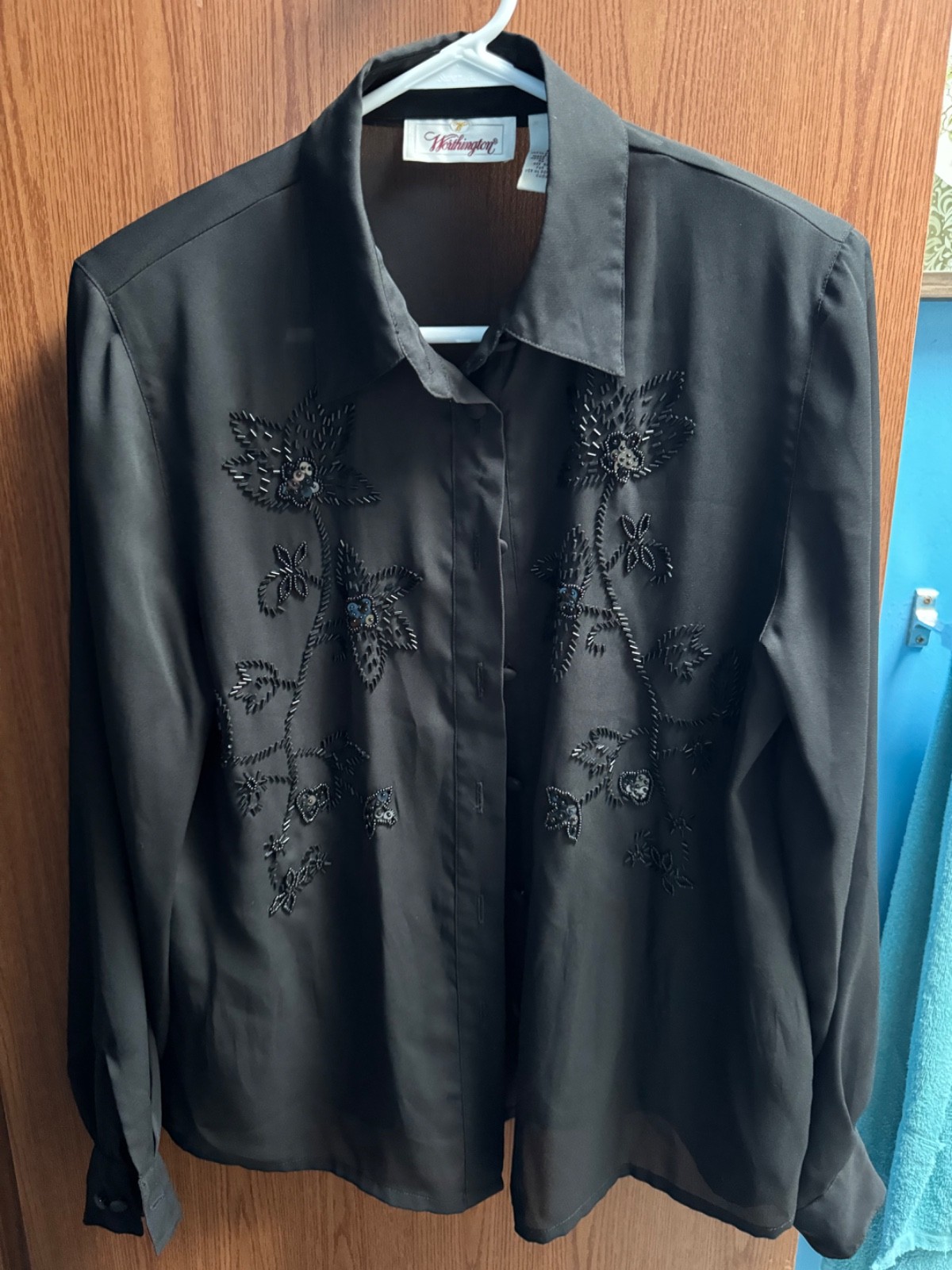 Worthington Women\'s Black Sheer Button-Up Floral Beads and Sequins Size 10M Worthington Women\'s Black Sheer Button-Up Floral Beads and Sequins Size 10M
