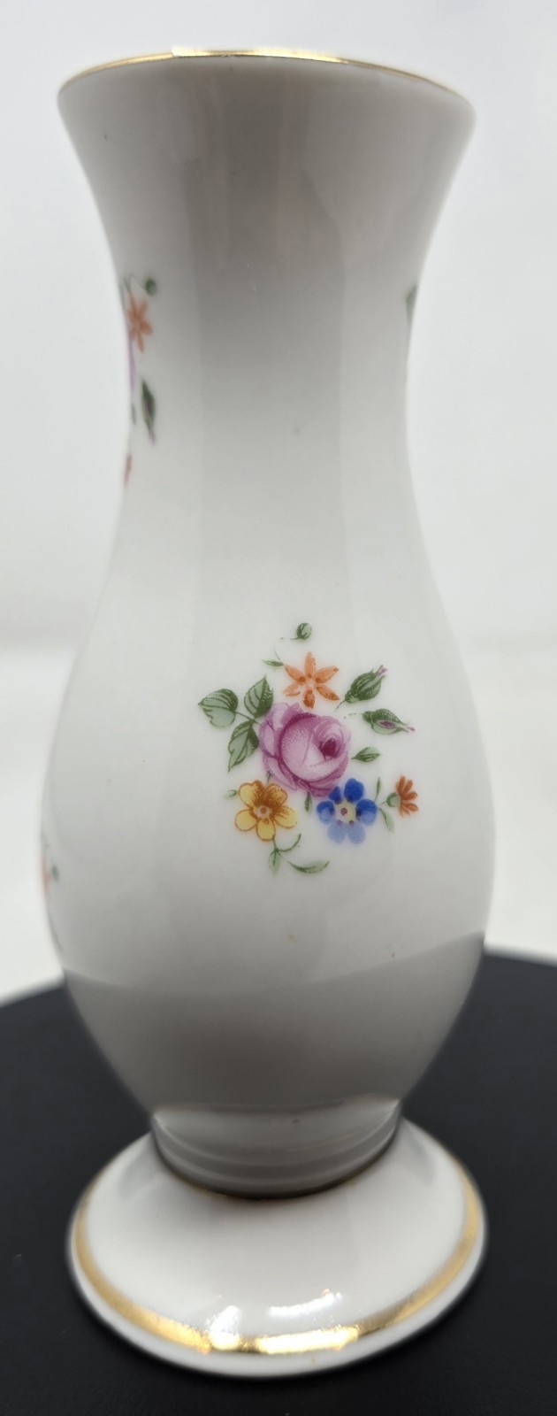 Vintage Reiber Mitterteich Old Country Roses Bud Vase 4 1/2\