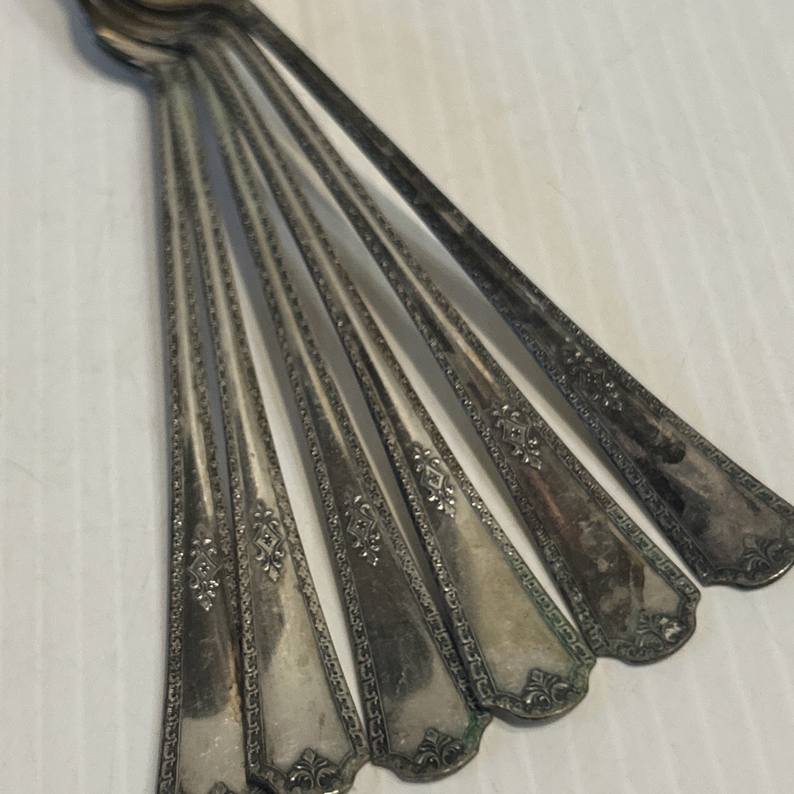 Set of 6 Tudor Plate Oneida Community Queen Bess II Teaspoons Silverplat