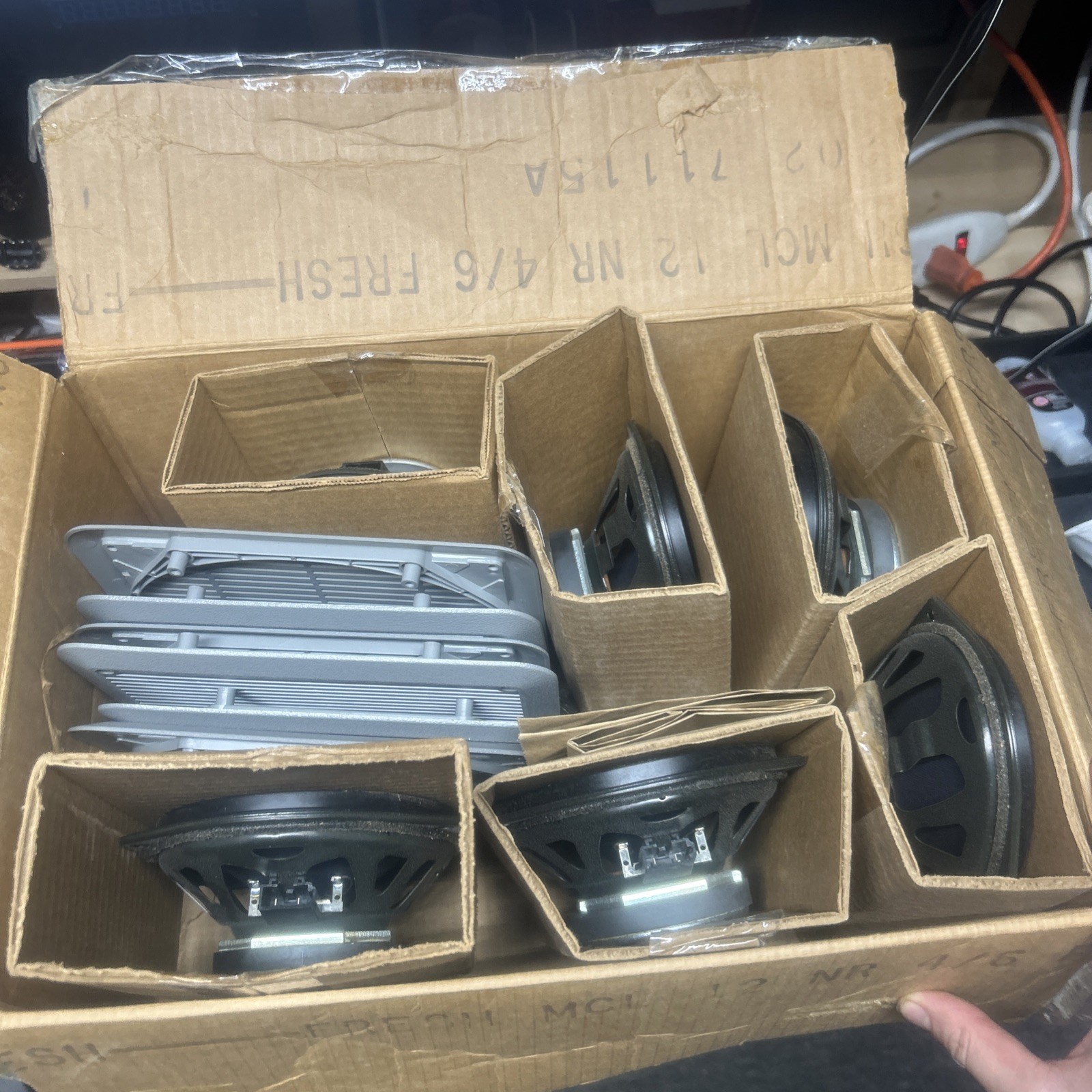 1997-2014 Ford Van Econoline E150 E250 5 by 7 oval speakers lot of 7 1997-2014 Ford Van Econoline E150 E250 5 by 7 oval speakers lot of 7