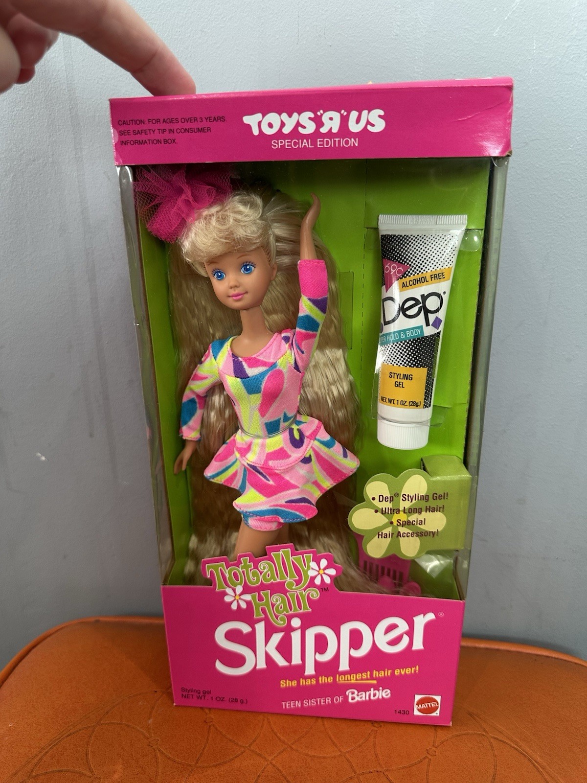 1991 Totally Hair Courtney Doll, Skipper’s Best Friend Toys R Us Mattel 1433 NEW 1991 Totally Hair Courtney Doll, Skipper’s Best Friend Toys R Us Mattel 1433 NEW