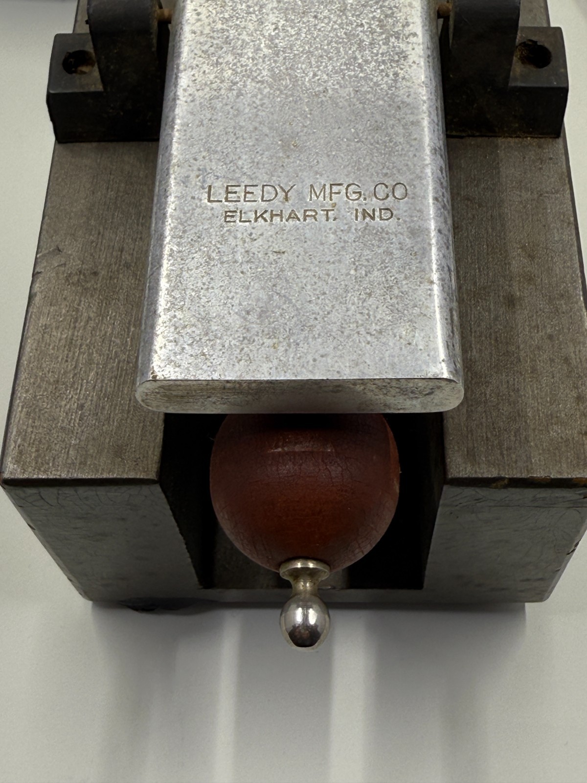 Vintage Leedy A-440 Guaranteed Tuner - Rare Collectible Vintage Leedy A-440 Guaranteed Tuner - Rare Collectible