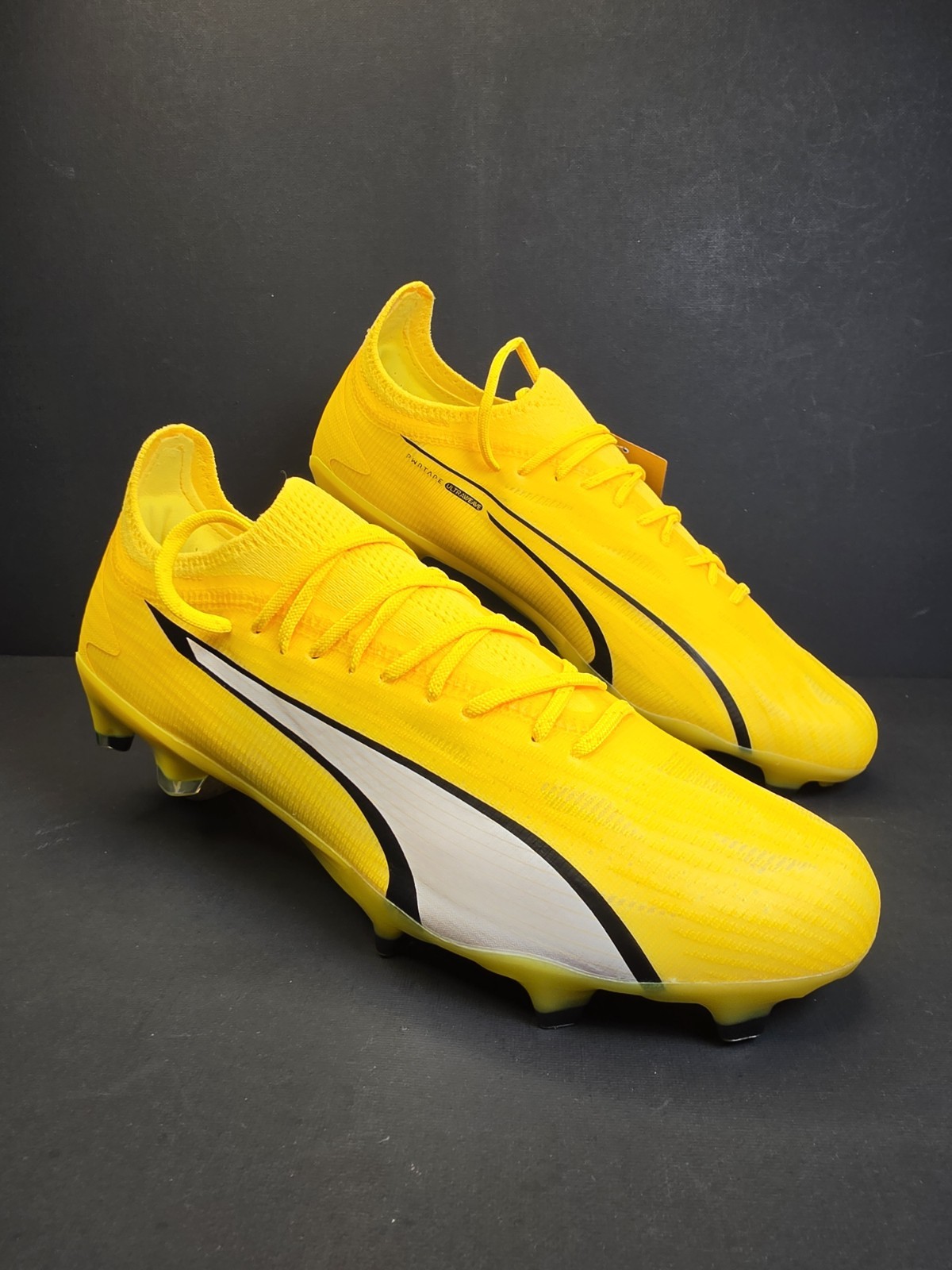 Puma Ultra Ultimate FG/AG Women\'s Soccer Cleats Size 8 Yellow Lightweight Elite 