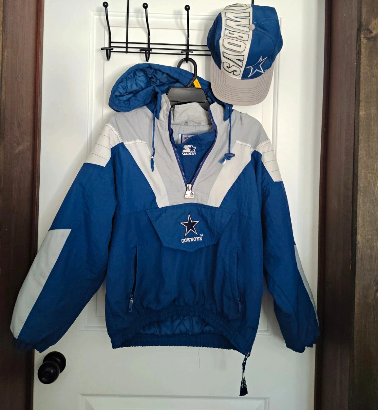 Vtg 1990s Starter NFL Pro Line Dallas Cowboys Pullover Hooded Sz M Jacket + Hat Vtg 1990s Starter NFL Pro Line Dallas Cowboys Pullover Hooded Sz M Jacket + Hat