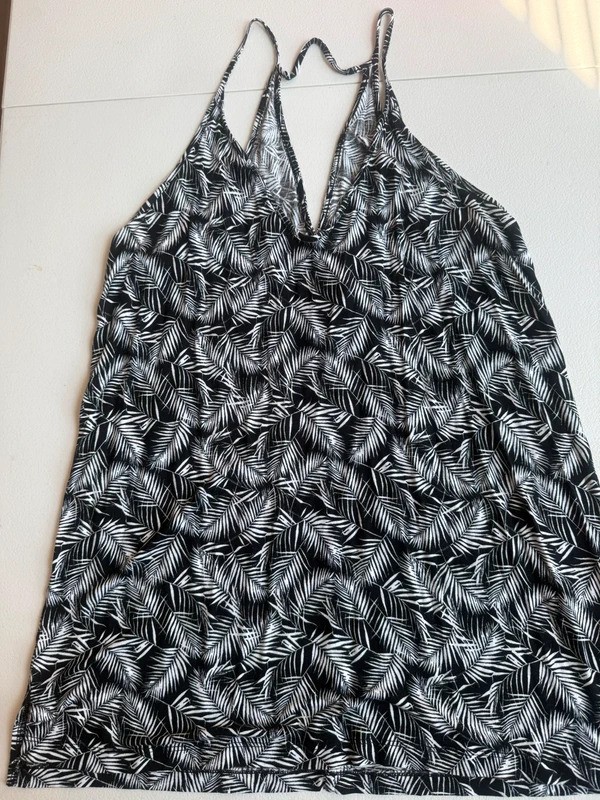Old Navy Black Palm Leaf Keyhole Tunic Mini Dress Size L Old Navy Black Palm Leaf Keyhole Tunic Mini Dress Size L