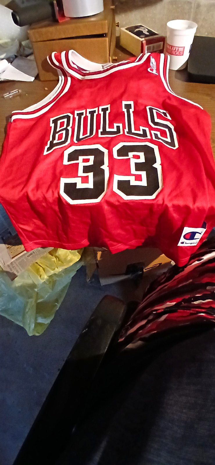 Champion Chicago Bulls Scottie Pippen #33 NBA Basketball Jersey Red Size 40