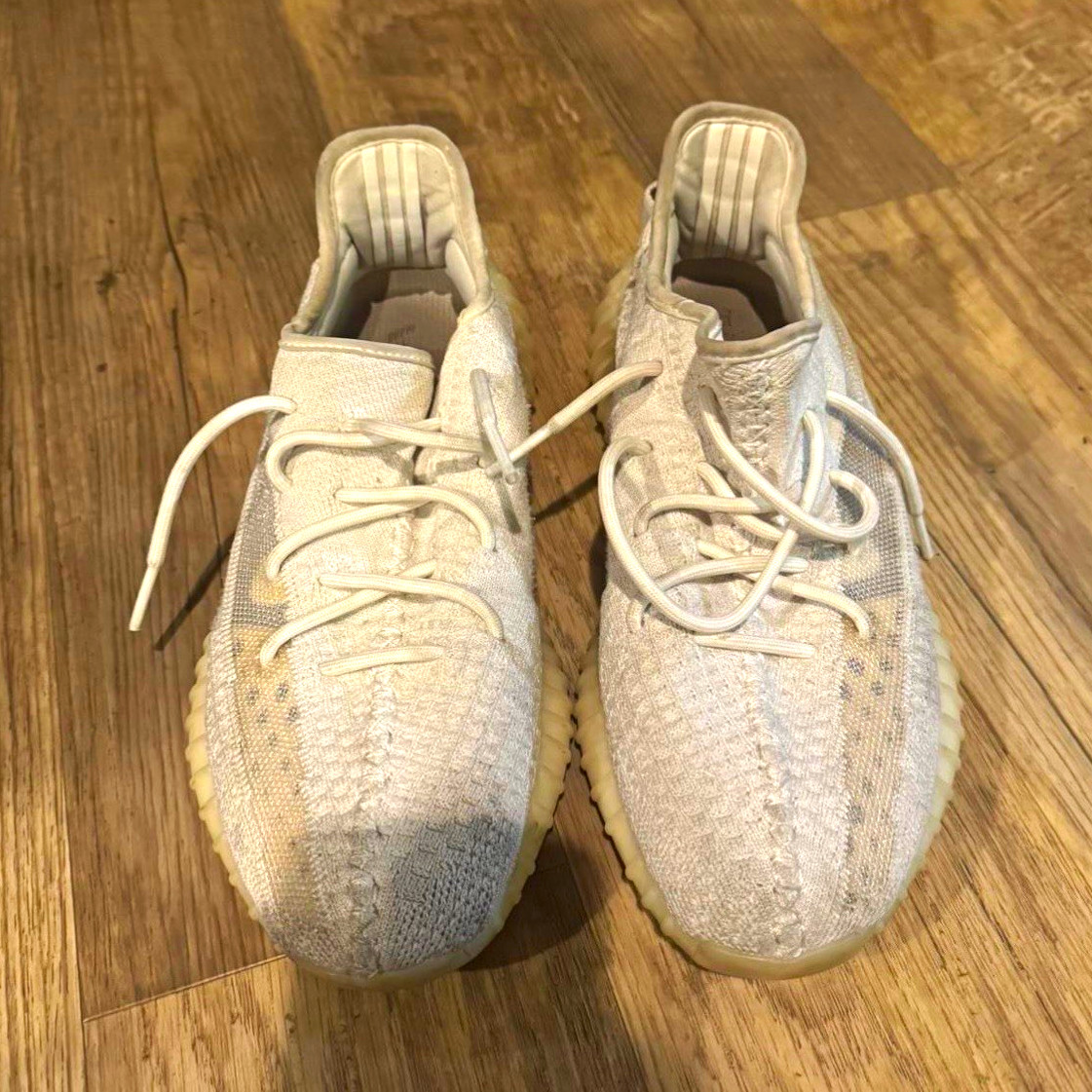 adidas Yeezy Boost 350 V2 Men’s White Knit Low Top Lace-Up Sneakers
