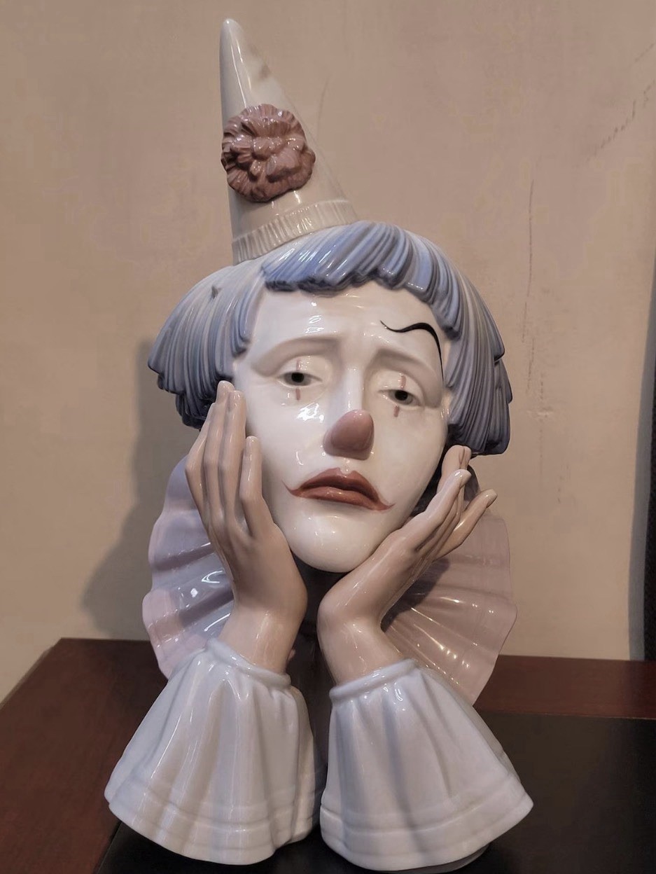 Llardo Sad Clown Head Bust 5130 Vintage Porcelain Figurine Pensive Pierrot Spain Llardo Sad Clown Head Bust 5130 Vintage Porcelain Figurine Pensive Pierrot Spain