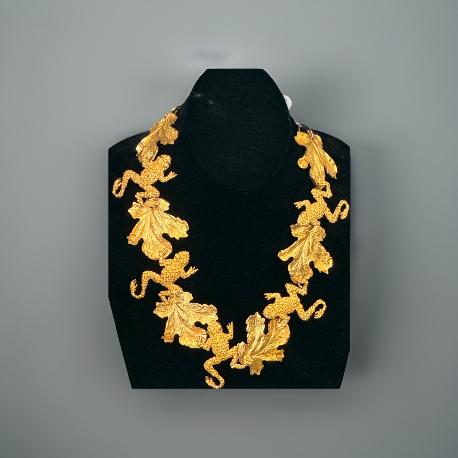 VTG JUDITH WORACEK Gold Tone Frogs Costume Choker Necklace Rare VTG JUDITH WORACEK Gold Tone Frogs Costume Choker Necklace Rare