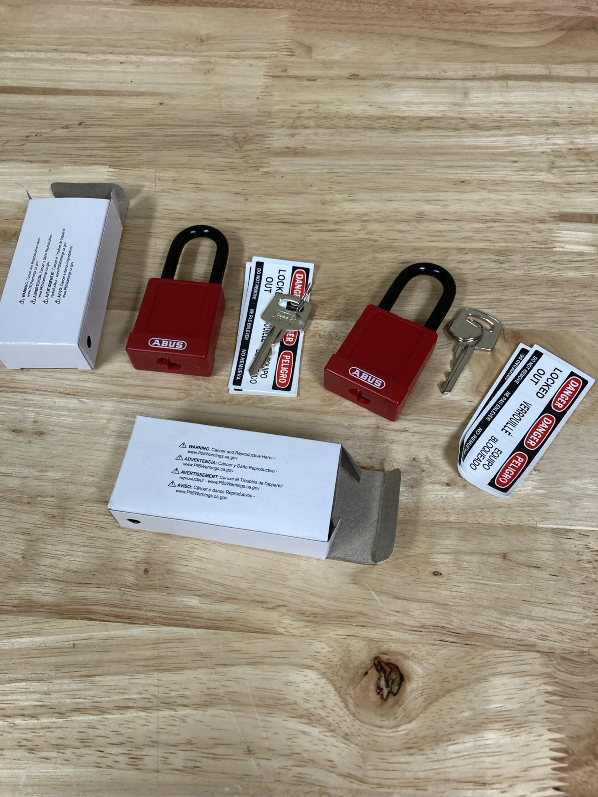 2 Pack ABUS 74/40 Lockout Lock Red With One Key New 2 Pack ABUS 74/40 Lockout Lock Red With One Key New