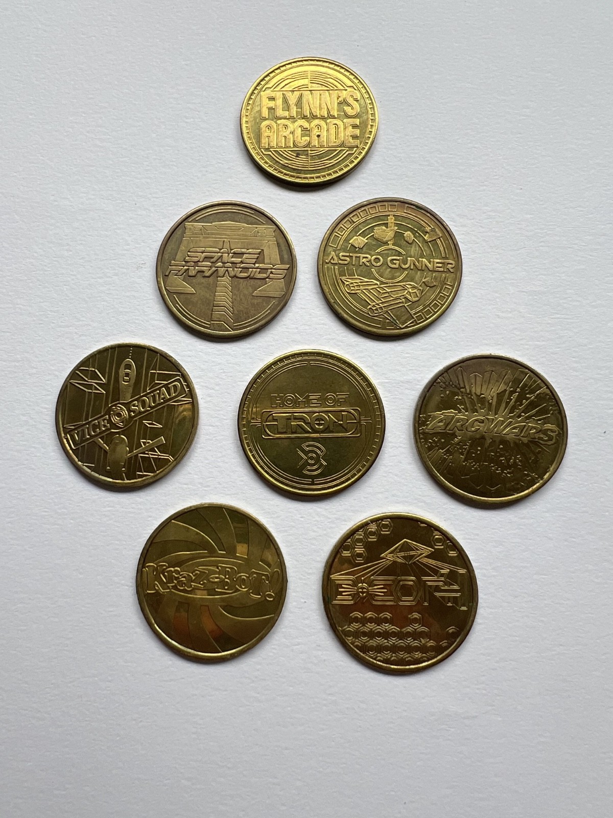2010 SDCC TRON Legacy Flynn’s Arcade Promo Coin Set + Disney Flynn Coin (8)
