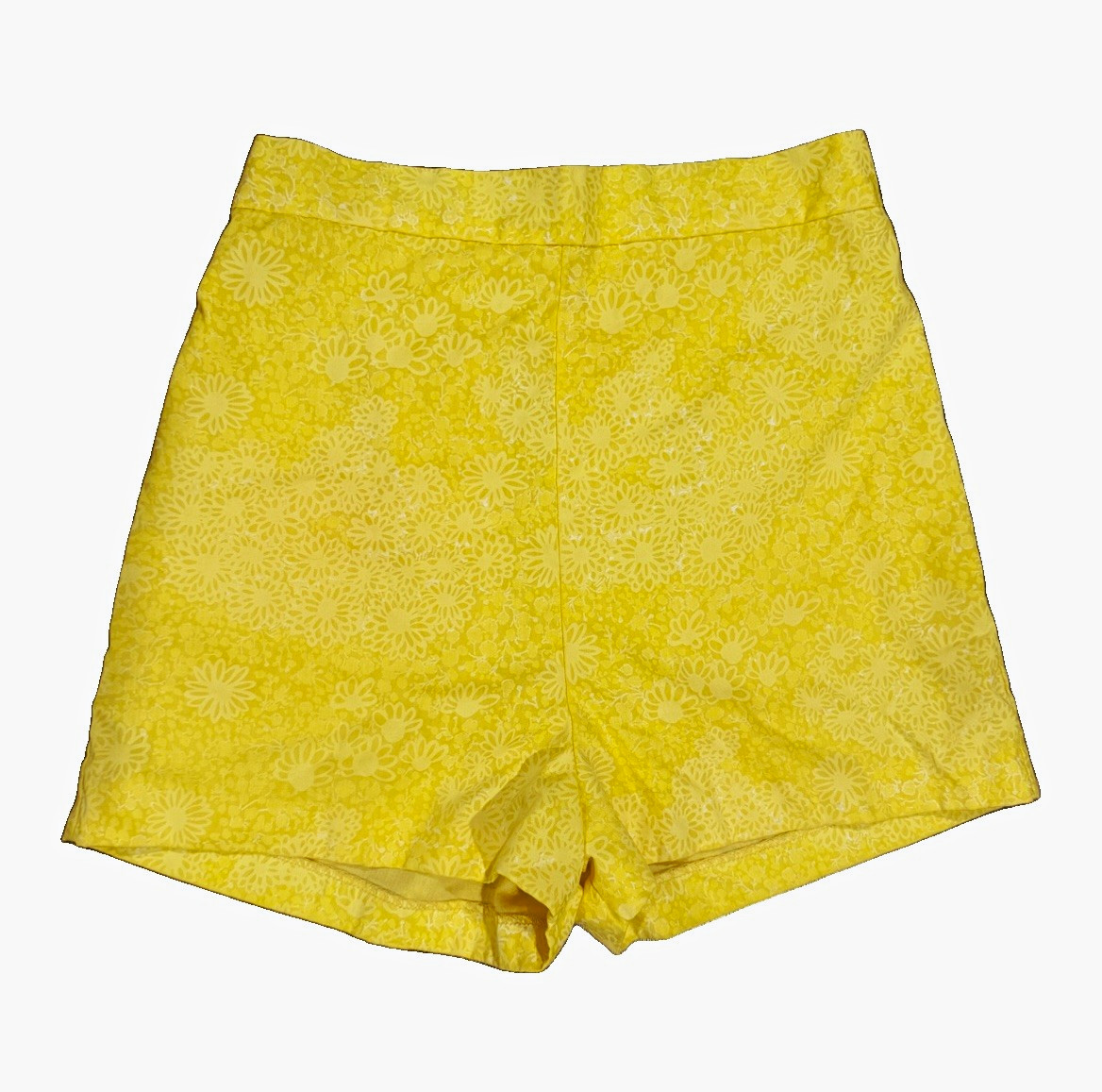 Vintage 1960s The Minnie by Lilly Yellow Floral Shorts Size 14 Rare