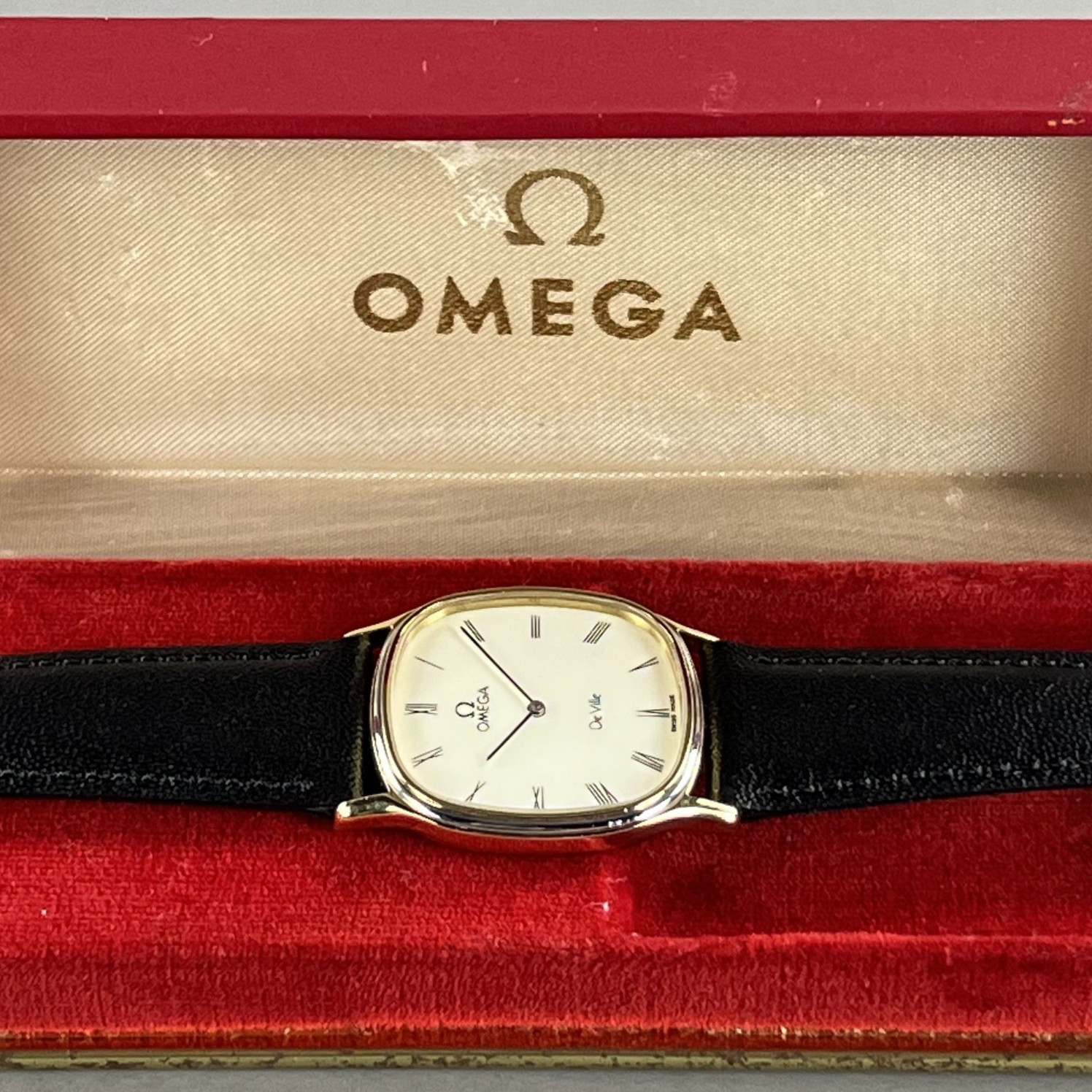 OMEGA De Ville Vintage Men\'s Watch 30mm Quartz Brand New Band 1910169 Cal.1365