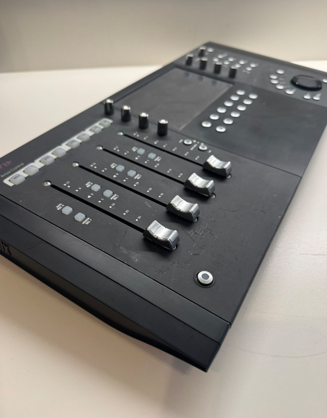 Avid Artist Control Euphonix Controller Pro Tools Cubase Logic Nuendo Studio One Avid Artist Control Euphonix Controller Pro Tools Cubase Logic Nuendo Studio One