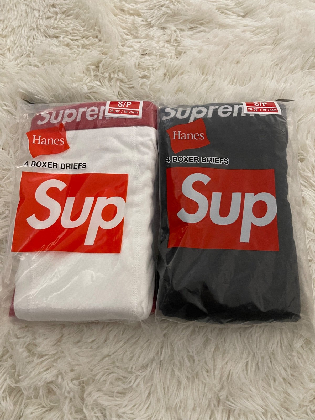 Supreme Hanes Men’s Boxer Briefs 4 pack | White & Black | S-XL | Fast Shipping Supreme Hanes Men’s Boxer Briefs 4 pack | White & Black | S-XL | Fast Shipping