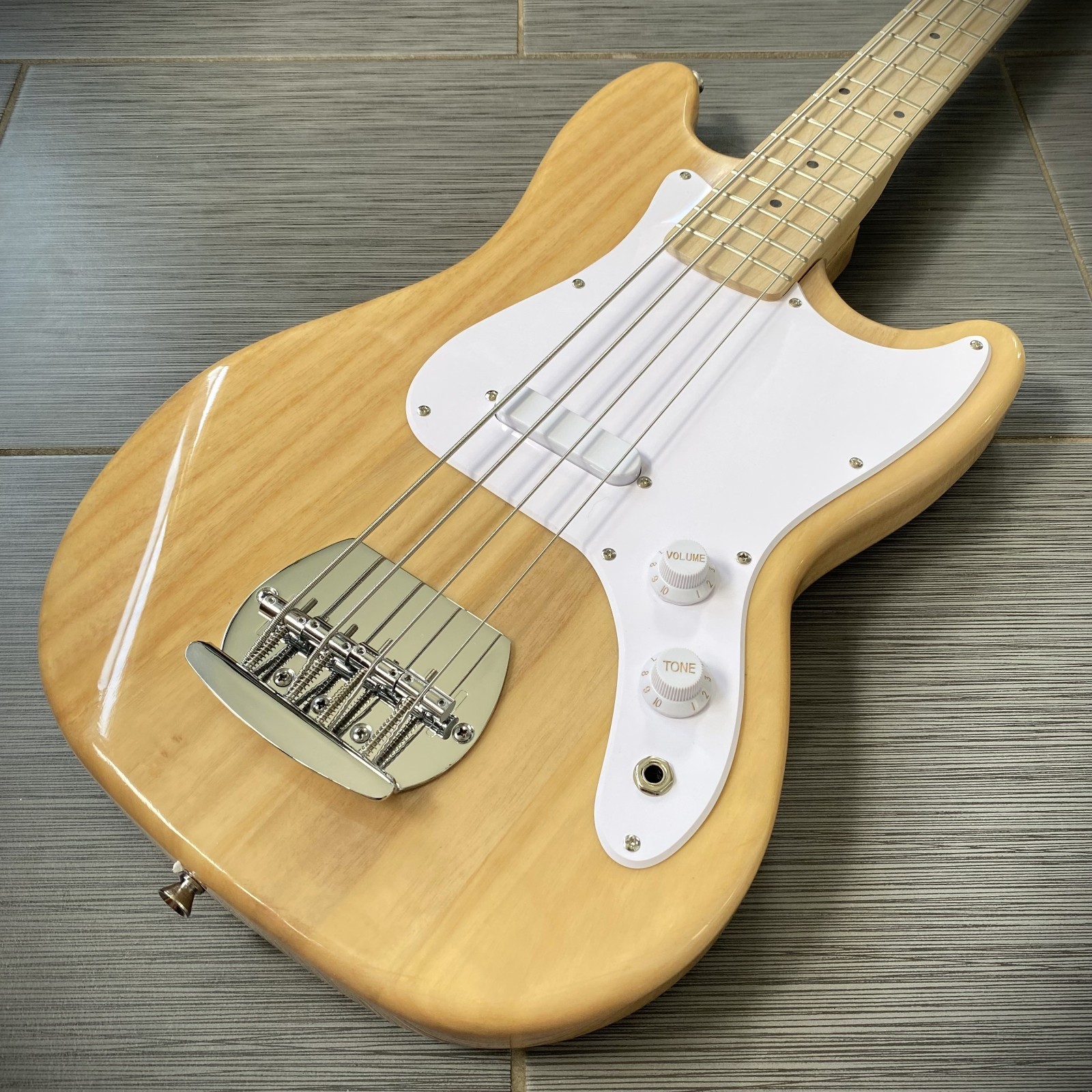 Short Scale Natural Electric Bass Guitar, 30\ Short Scale Natural Electric Bass Guitar, 30\
