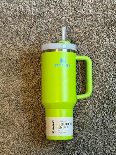 Stanley Quencher H2.0 FlowState 30 oz Tumbler Bright Lime CHARITY