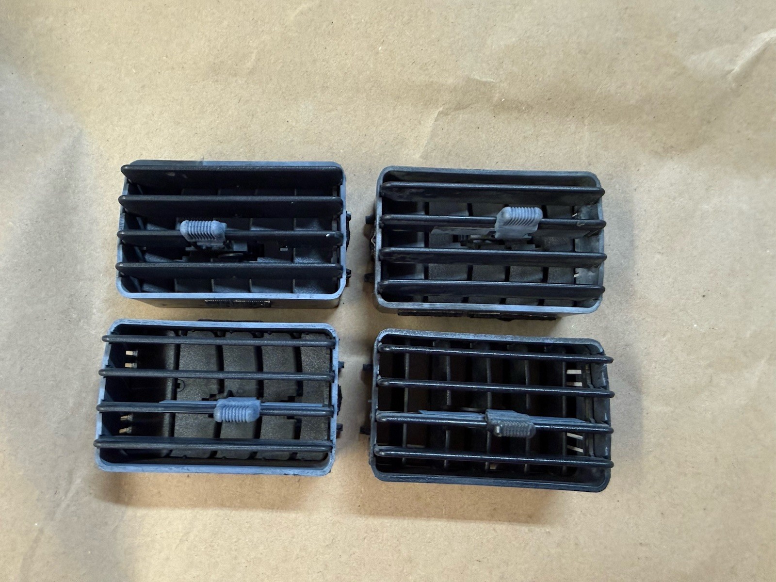 92-96 Ford Truck Bronco AC Dash Vents Set Of 4 1992-1996 OEM
