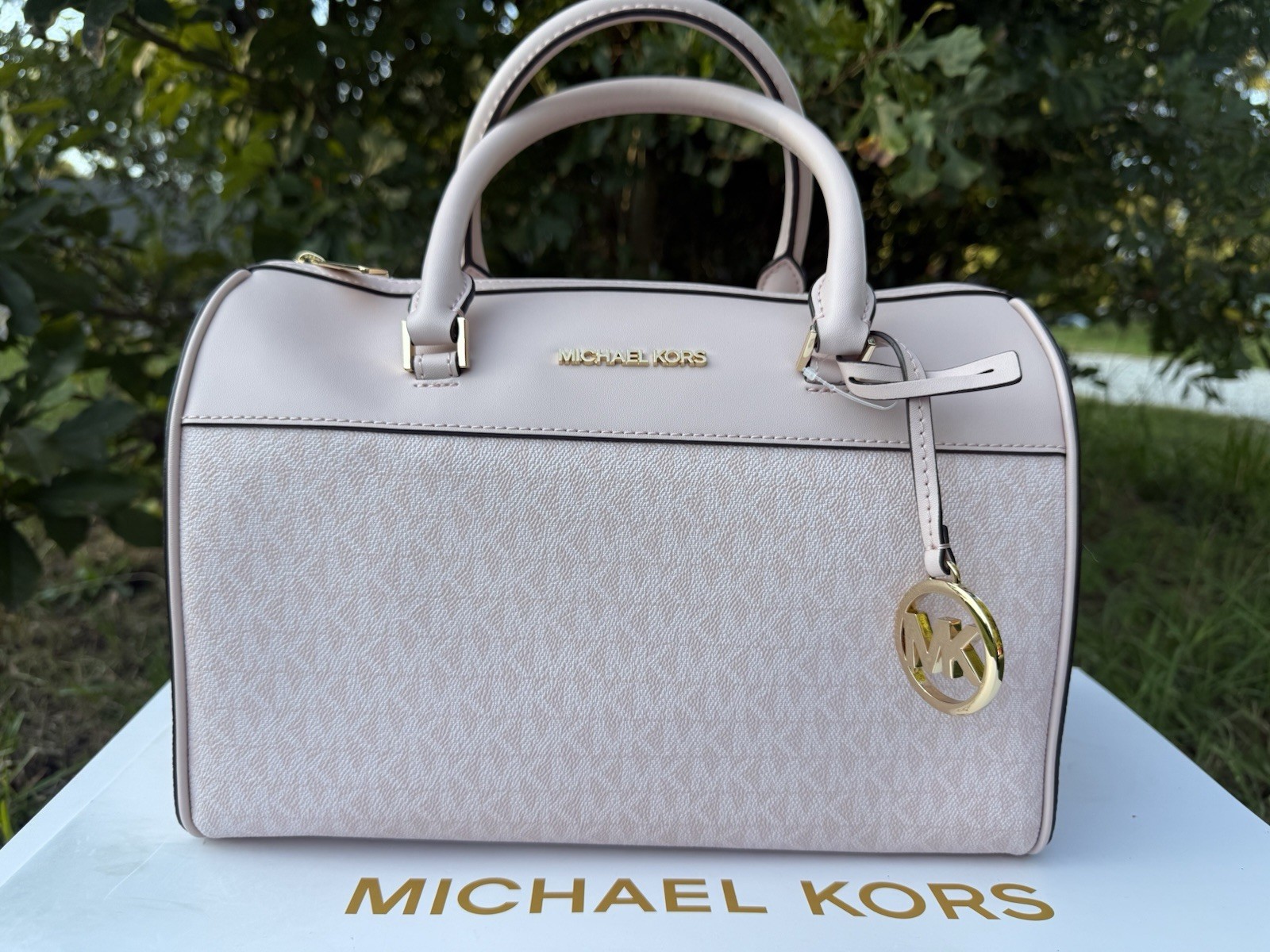 AUTHENTIC Michael Kors Jet Set Travel Medium Duffle Light Powder Blush NWT