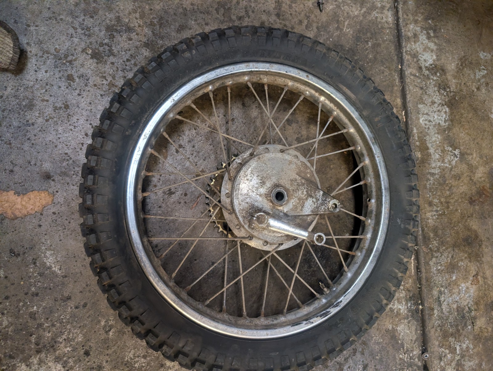 1970 YAMAHA CT1 175 Rear Wheel enduro at1 125 oem original 1970 YAMAHA CT1 175 Rear Wheel enduro at1 125 oem original