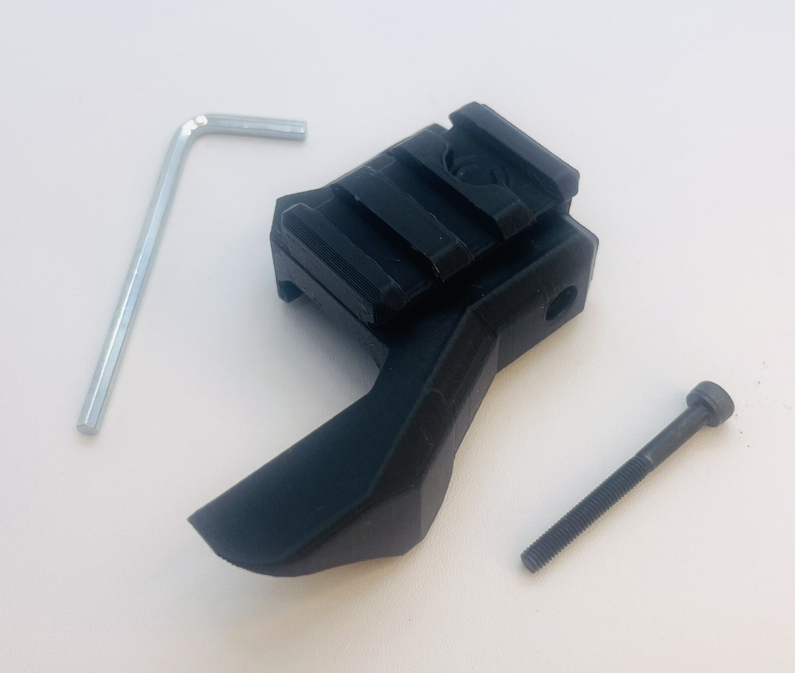 RH Thumb Rest for Pistol Recoil Control w/ACCESSORY RAIL