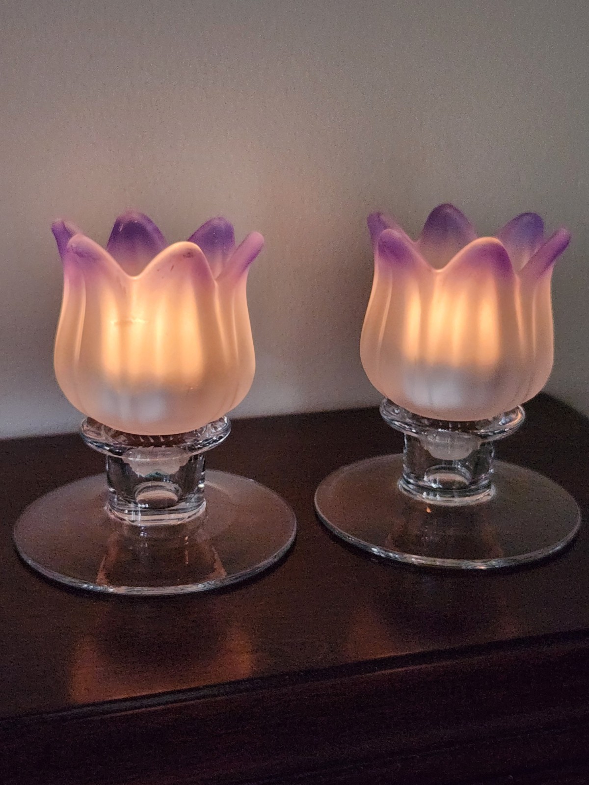 Set of 2 Partylite Tulip Frosted Glass Purple Peglite Votives With Clear Holders