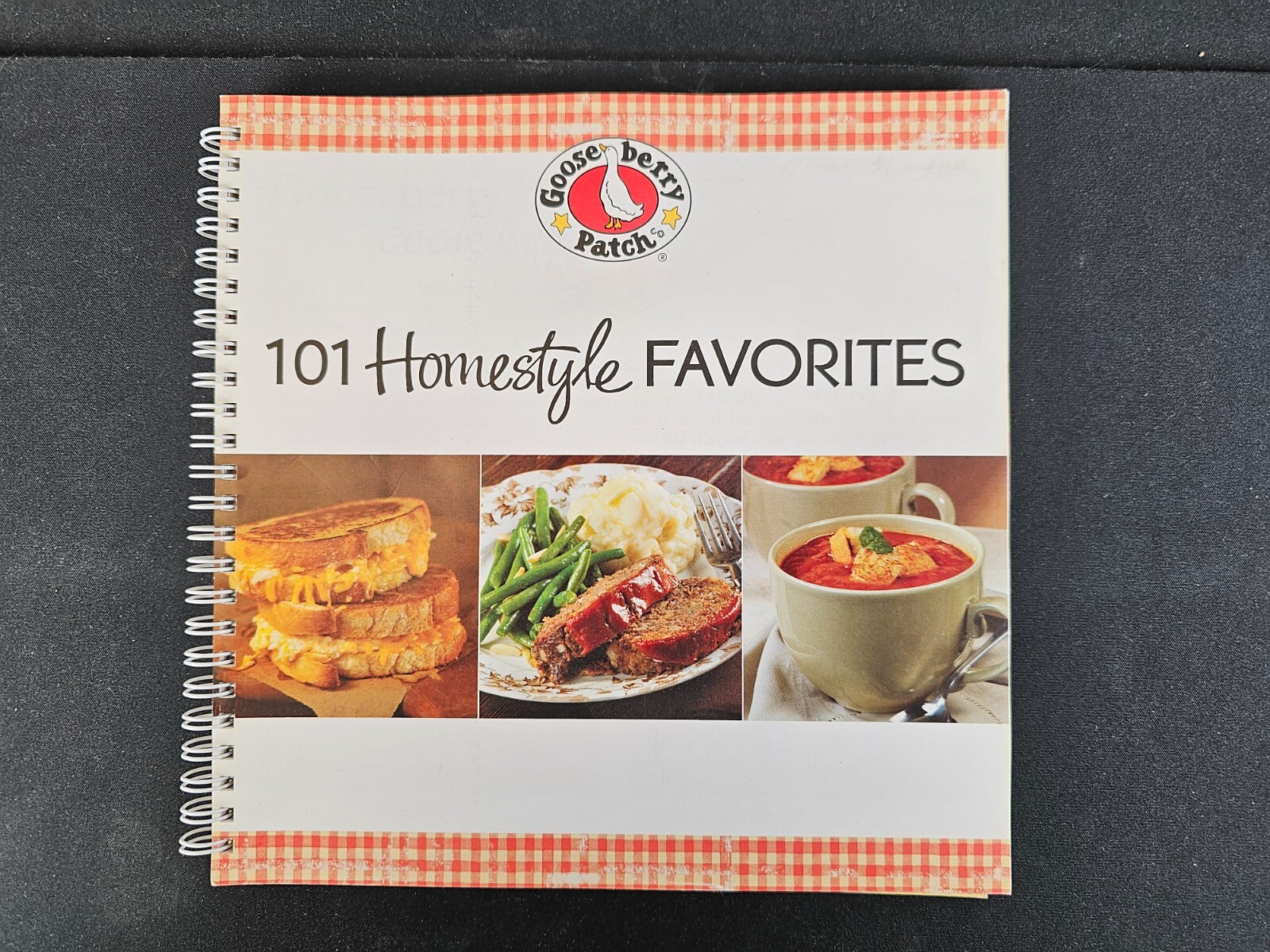 101 Homestyle Favorite Recipes (101 Cookbook Collection) - Spiral-bound - NEW