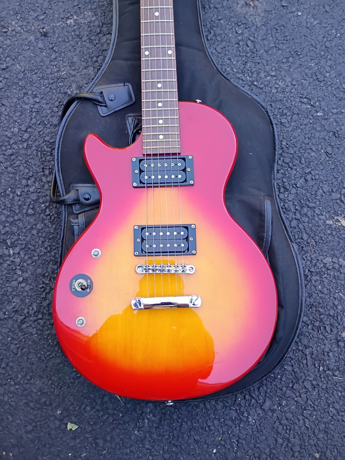 Epiphone Les Paul Special II Electric Guitar - Sunburst Epiphone Les Paul Special II Electric Guitar - Sunburst