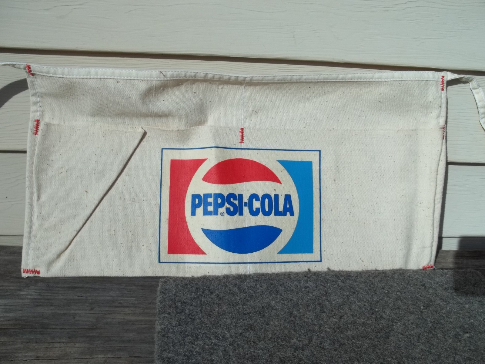 NOS Vintage Pepsi Cola Booth Vendor 2 Pocket Tie On Apron Cotton 17