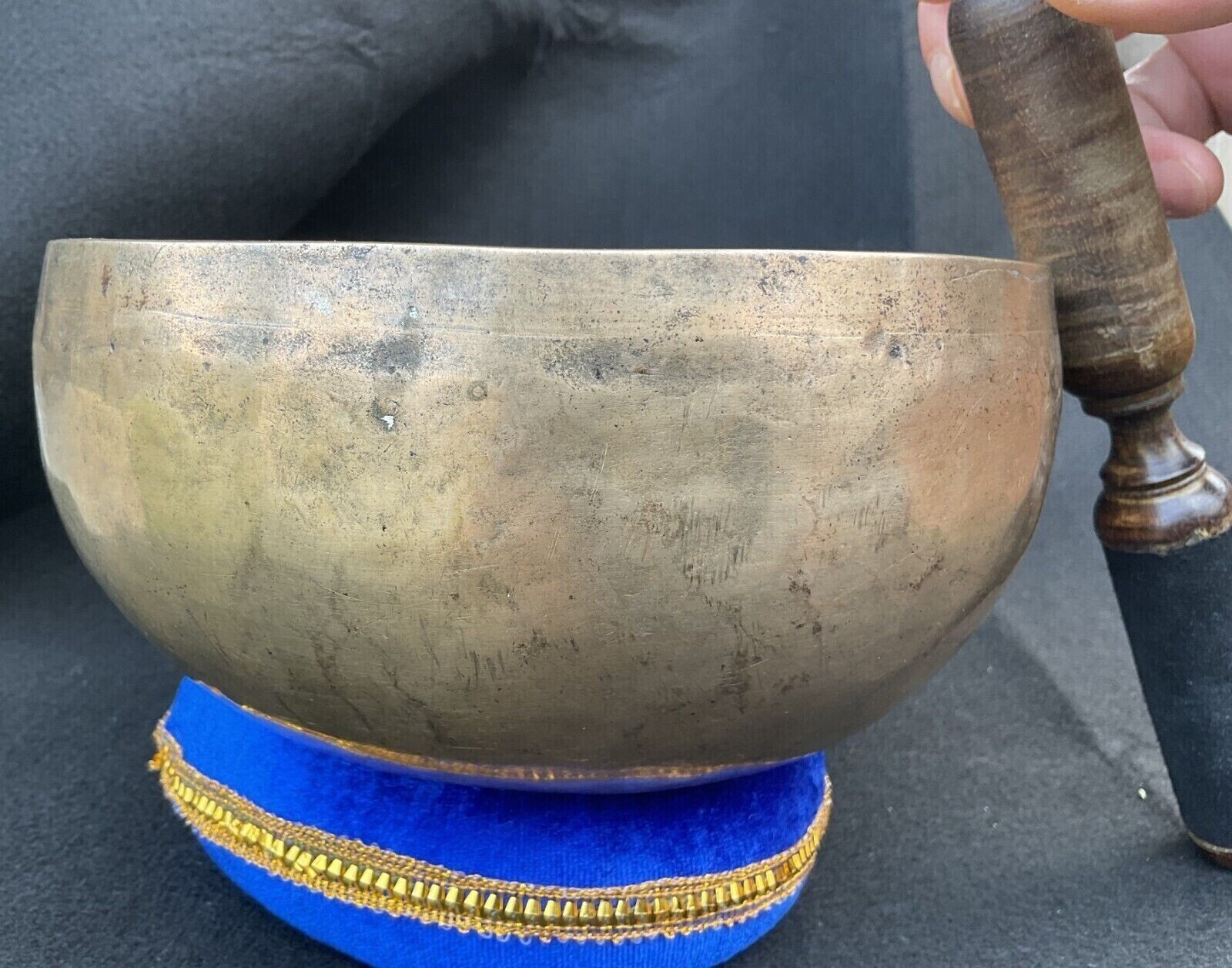 Old Vintage Tibetan Vibration Singing Bowl Diameter 7 Inch