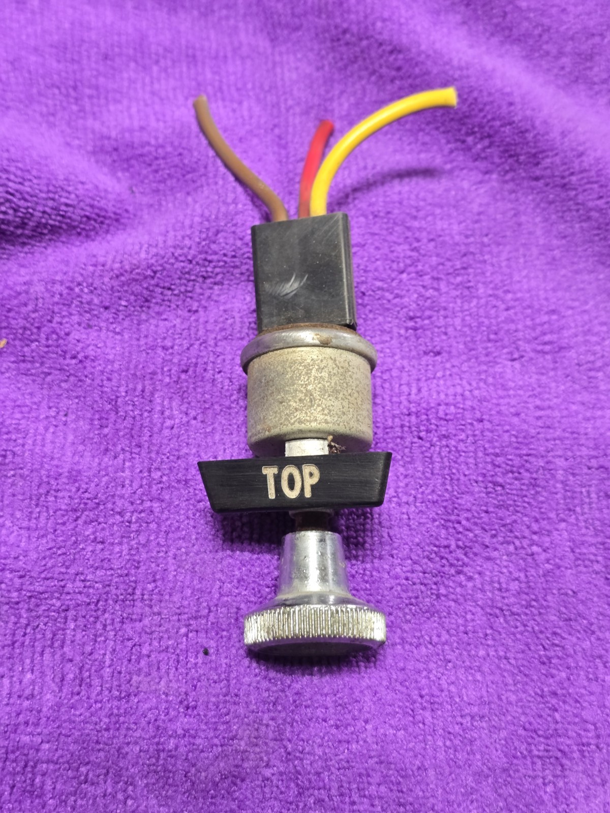 Valiant Fury Polara Convertible Top Switch for Various 1960-1966 Mopar #1972316 Valiant Fury Polara Convertible Top Switch for Various 1960-1966 Mopar #1972316